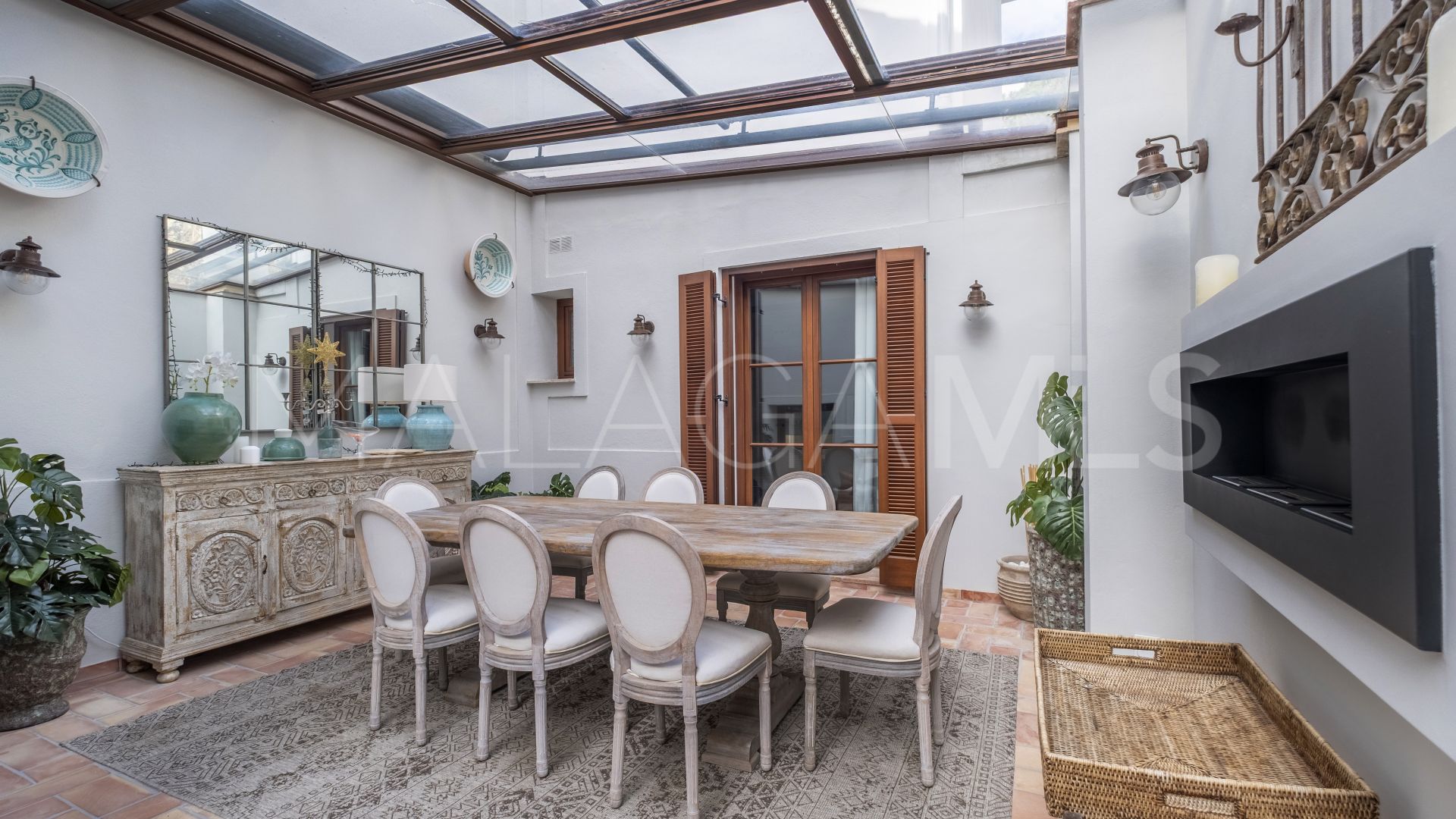 Villa for sale in El Madroñal