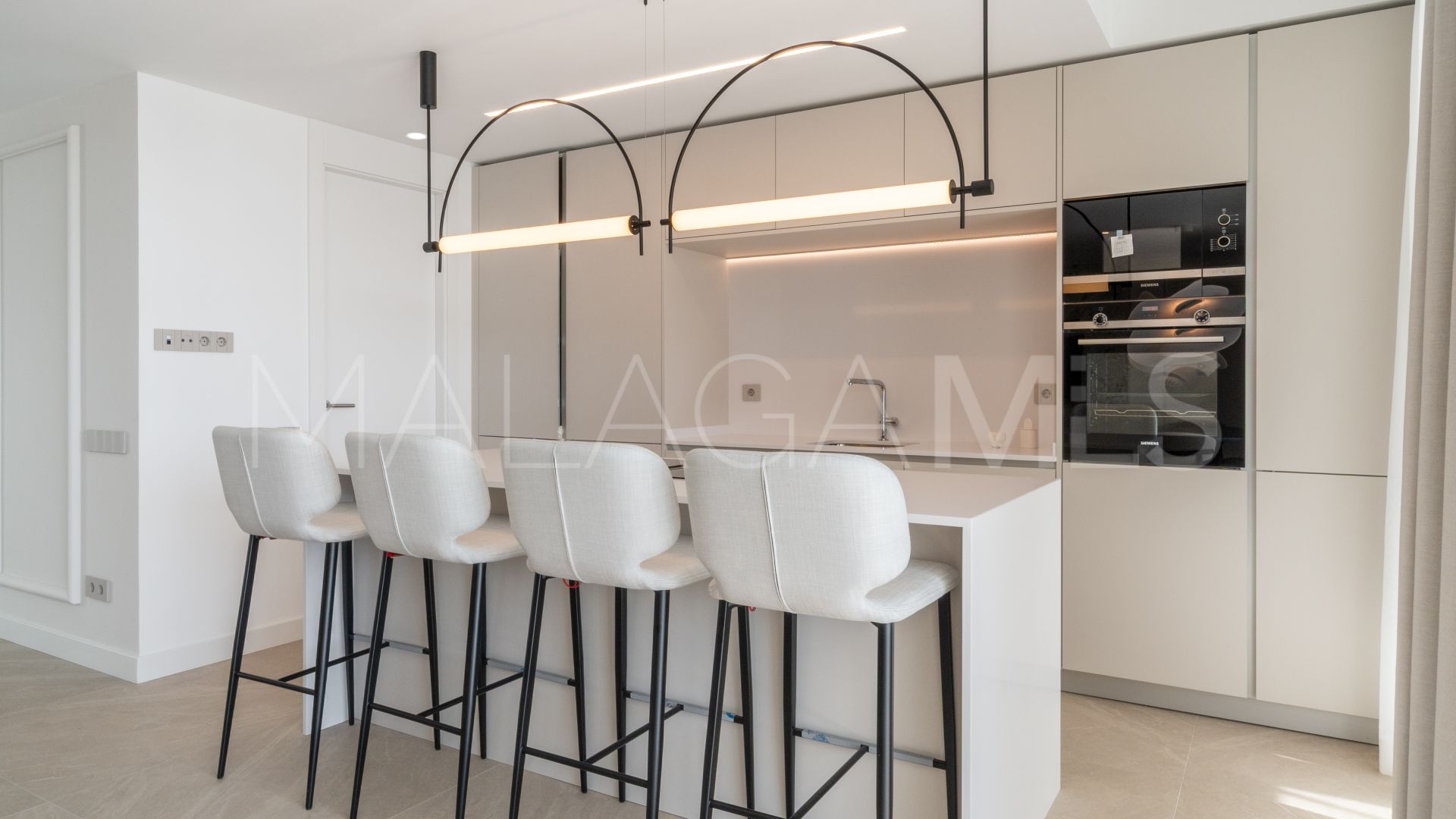 Appartement terrasse for sale in Bahia de Marbella