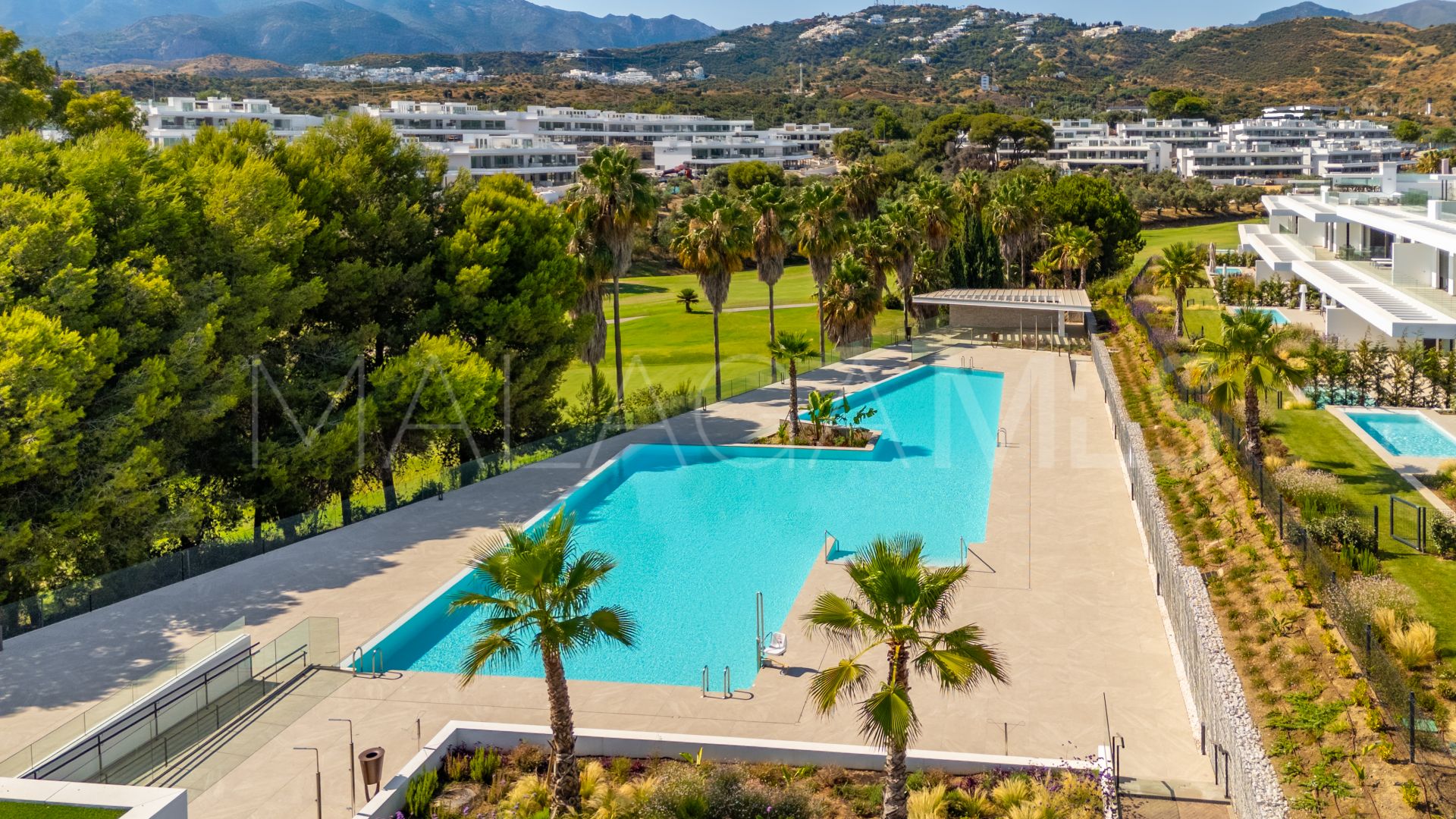 Appartement terrasse for sale in Bahia de Marbella