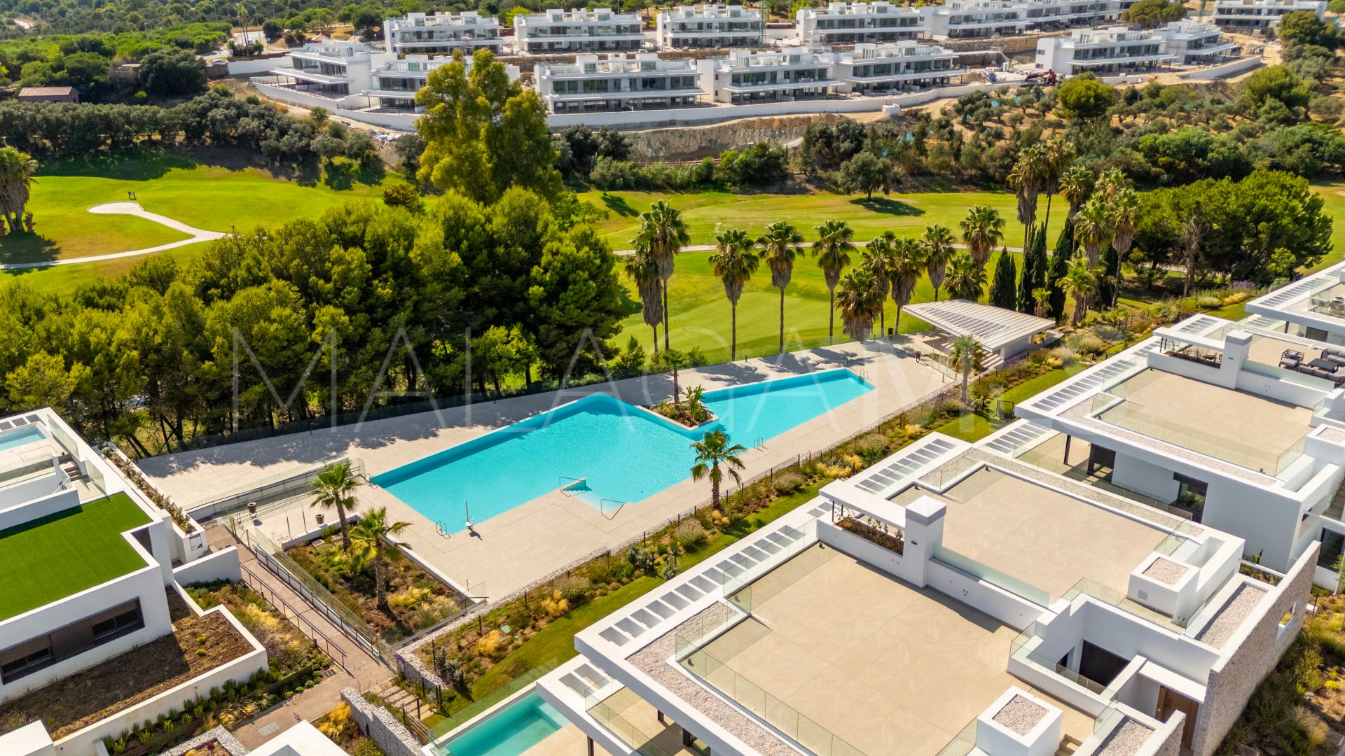 Appartement terrasse for sale in Bahia de Marbella