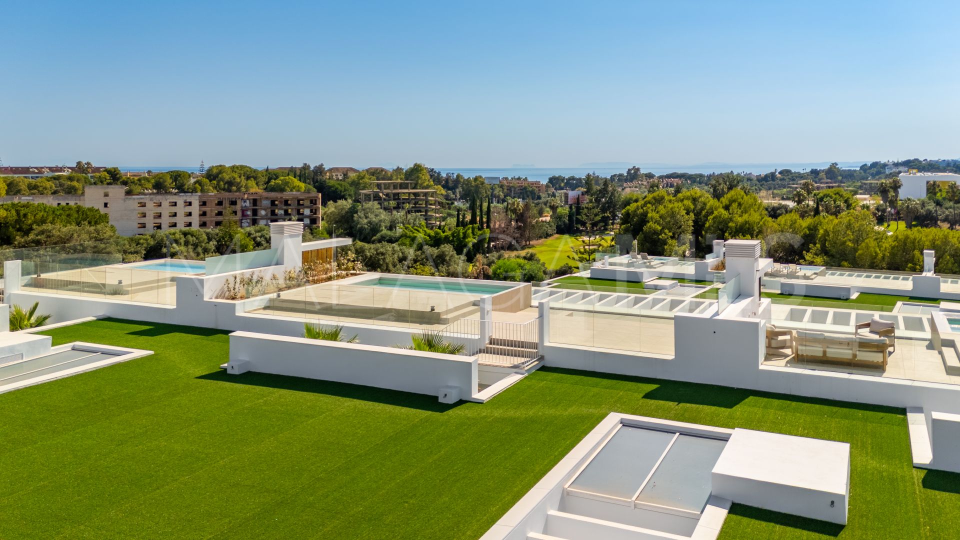 Appartement terrasse for sale in Bahia de Marbella