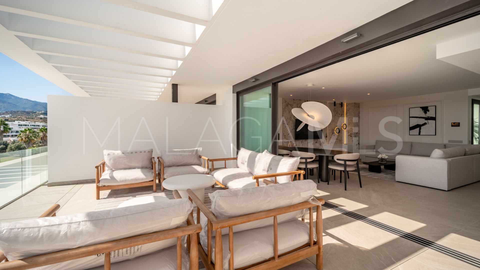 Appartement terrasse for sale in Bahia de Marbella