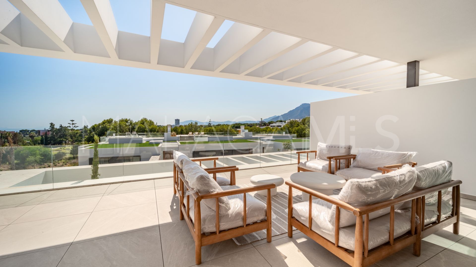 Appartement terrasse for sale in Bahia de Marbella