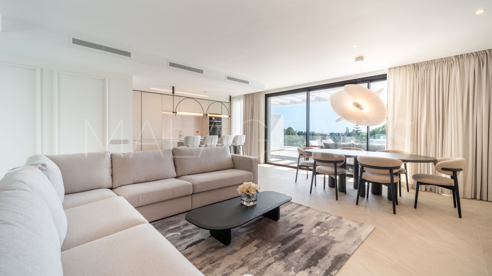 Appartement terrasse for sale in Bahia de Marbella