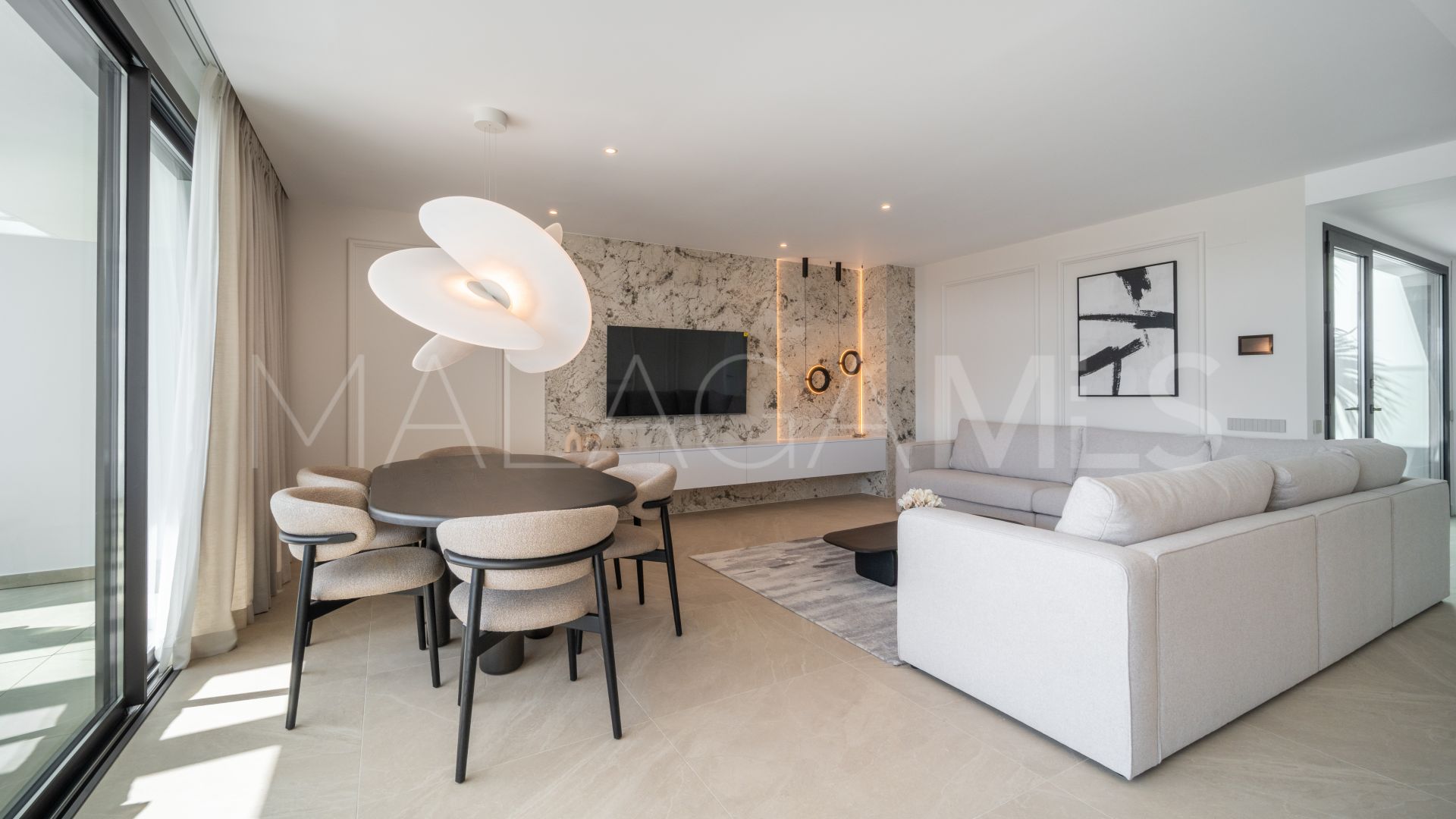 Appartement terrasse for sale in Bahia de Marbella