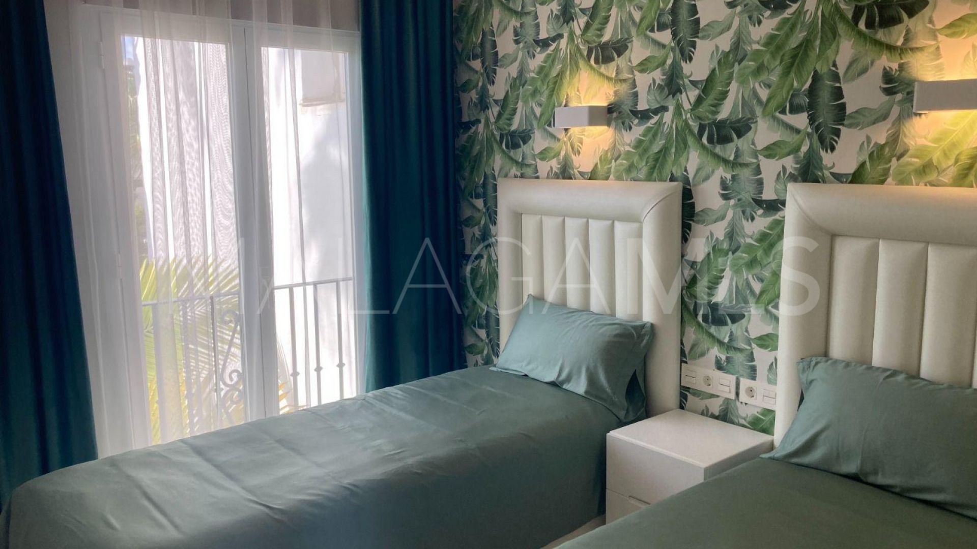 For sale penthouse in Costalita del Mar