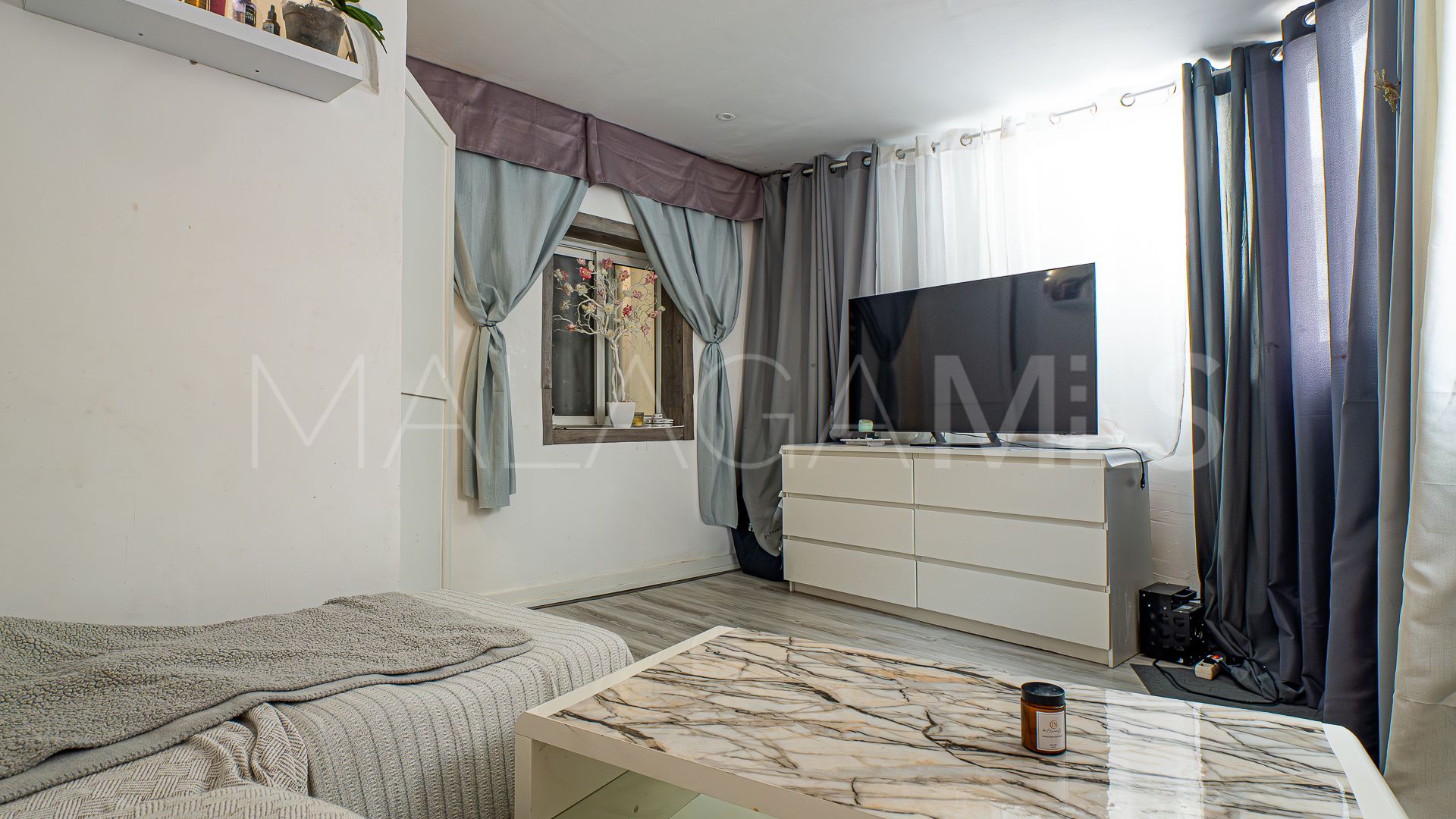 Hus i byn for sale in Malaga - Centro
