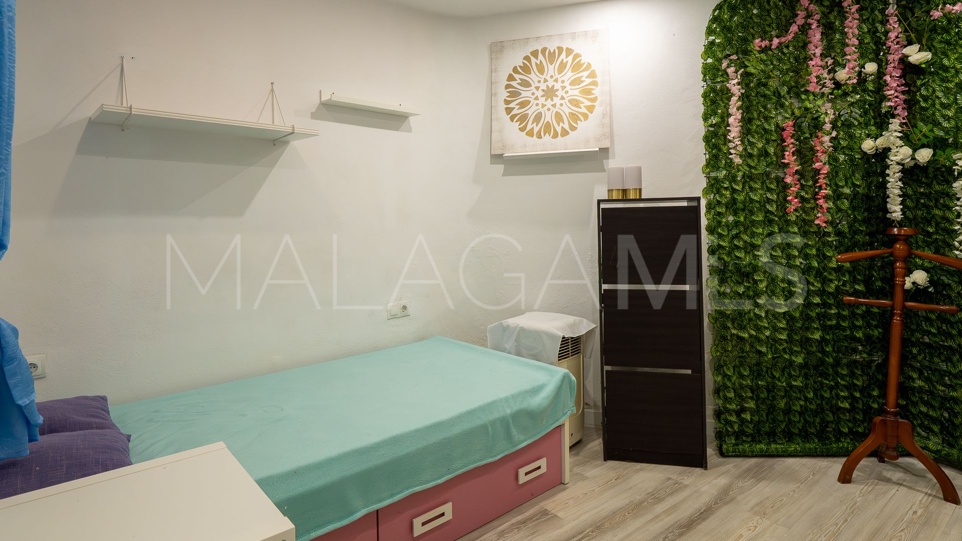Hus i byn for sale in Malaga - Centro
