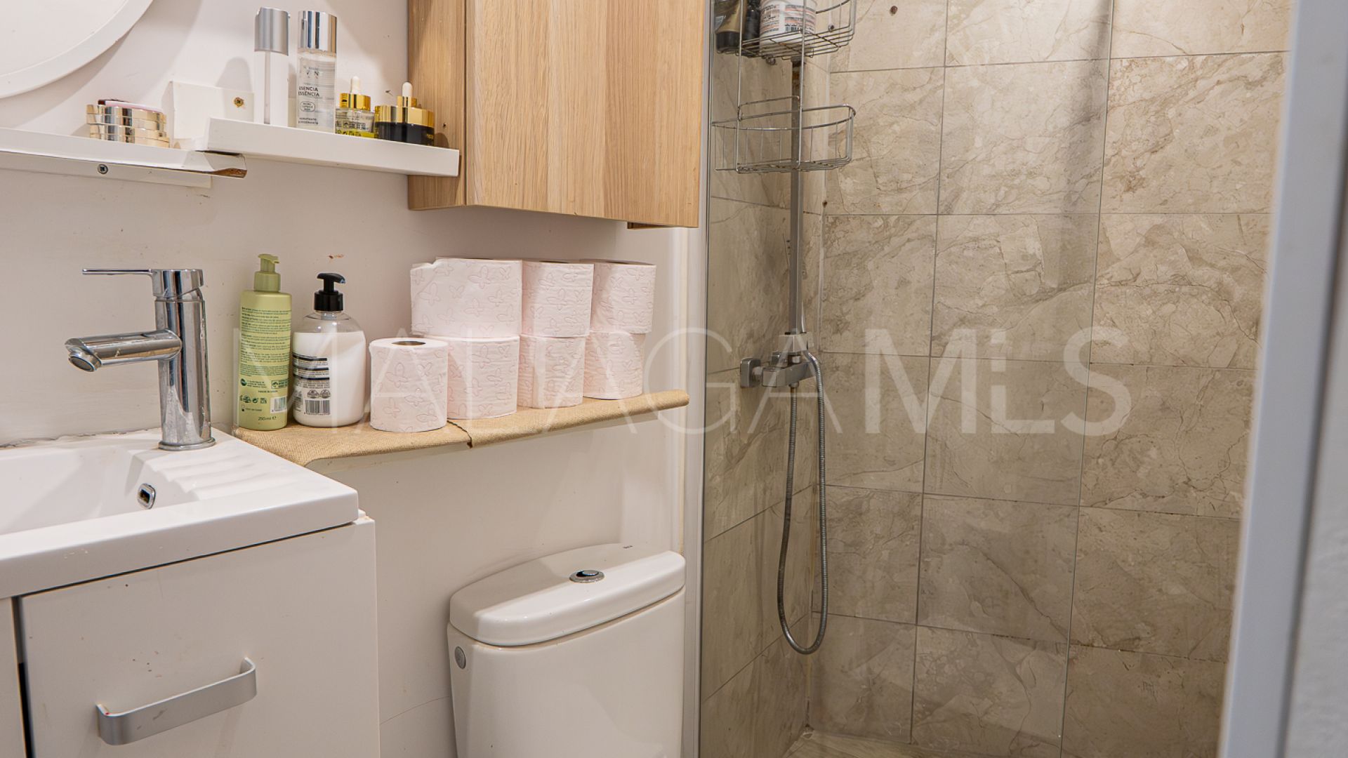 Hus i byn for sale in Malaga - Centro