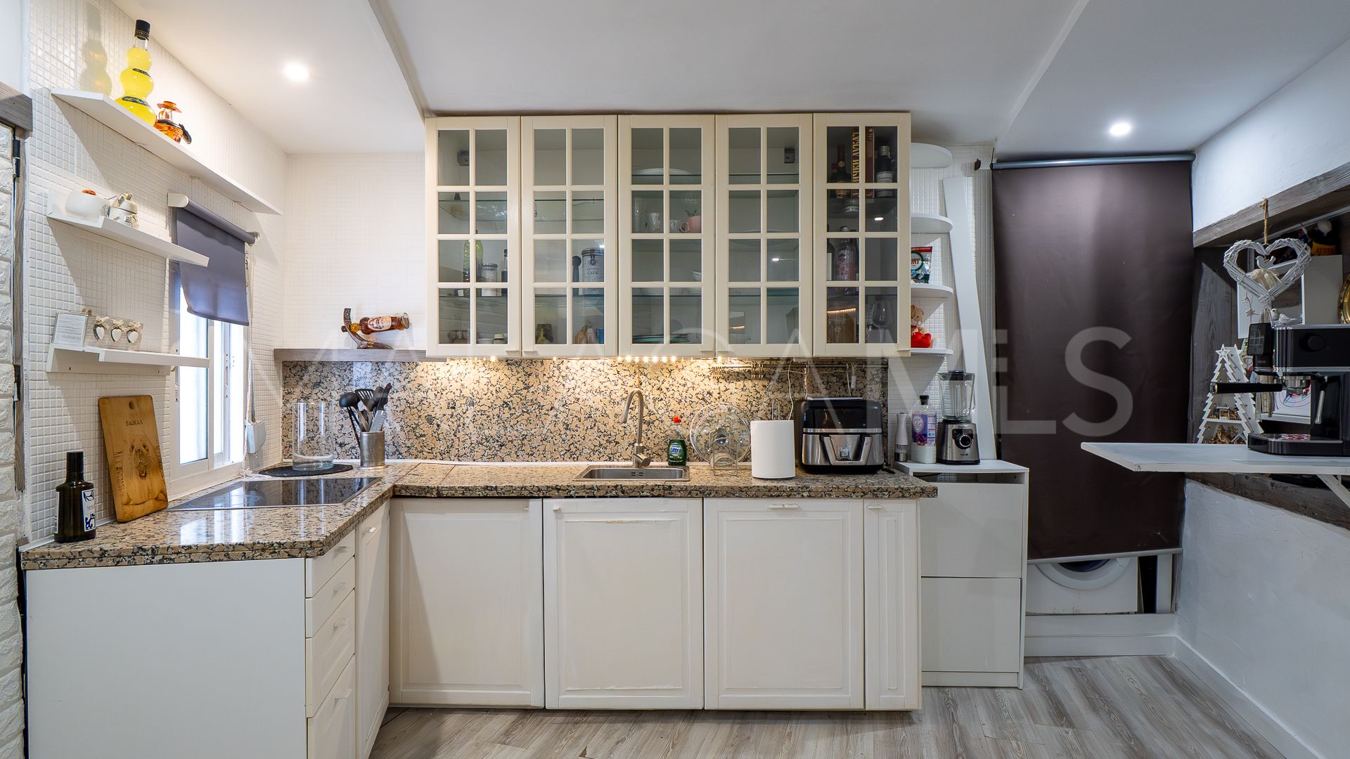 Hus i byn for sale in Malaga - Centro