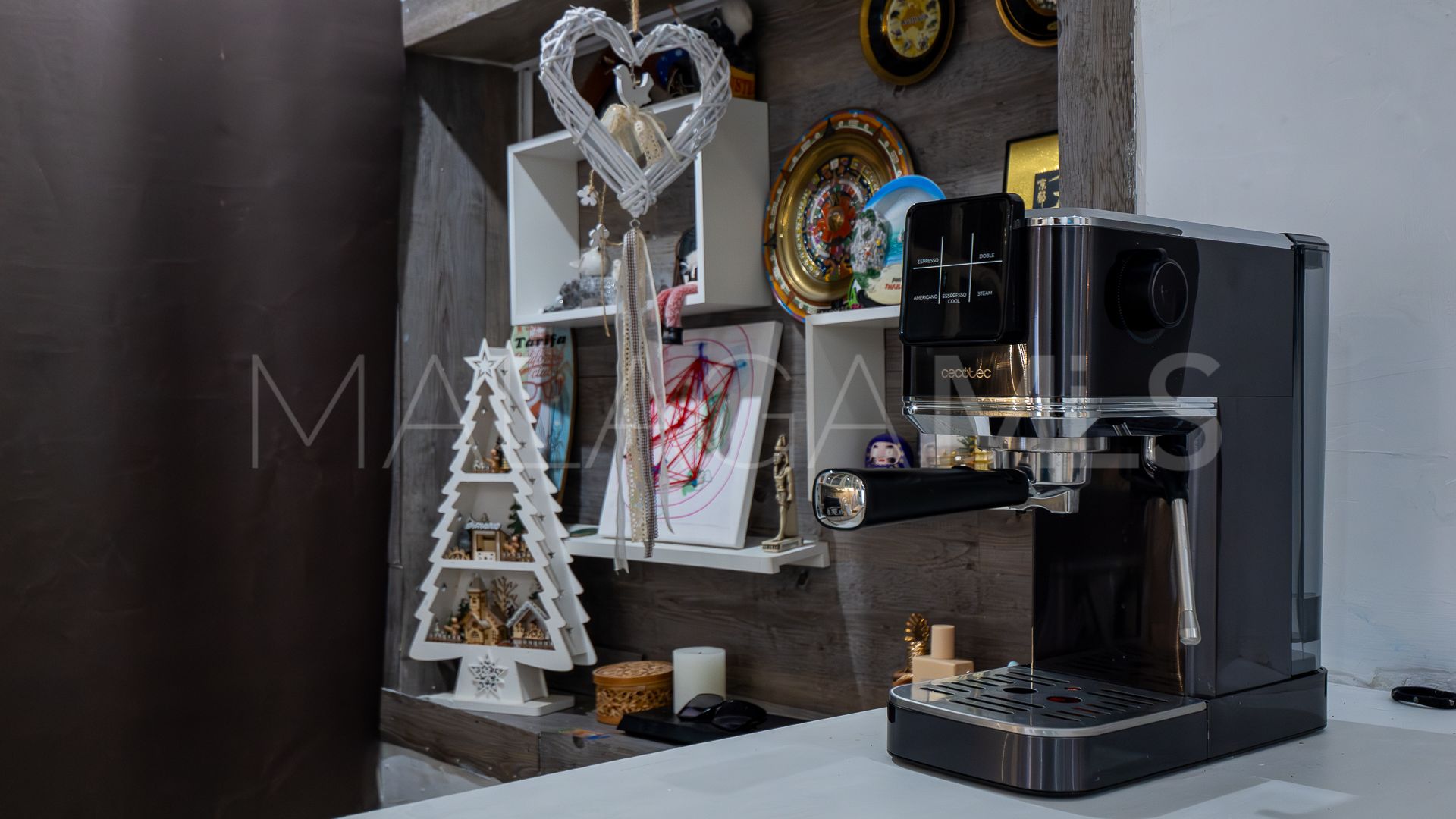 Hus i byn for sale in Malaga - Centro