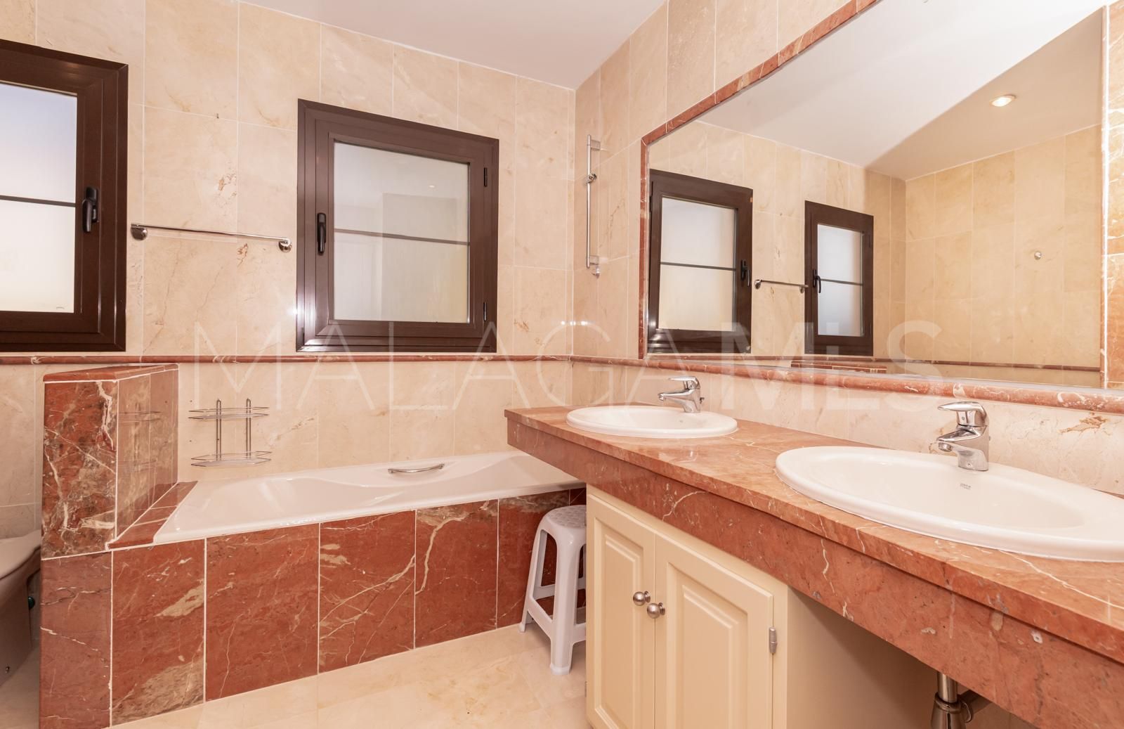 Apartamento with 4 bedrooms for sale in Hacienda del Sol