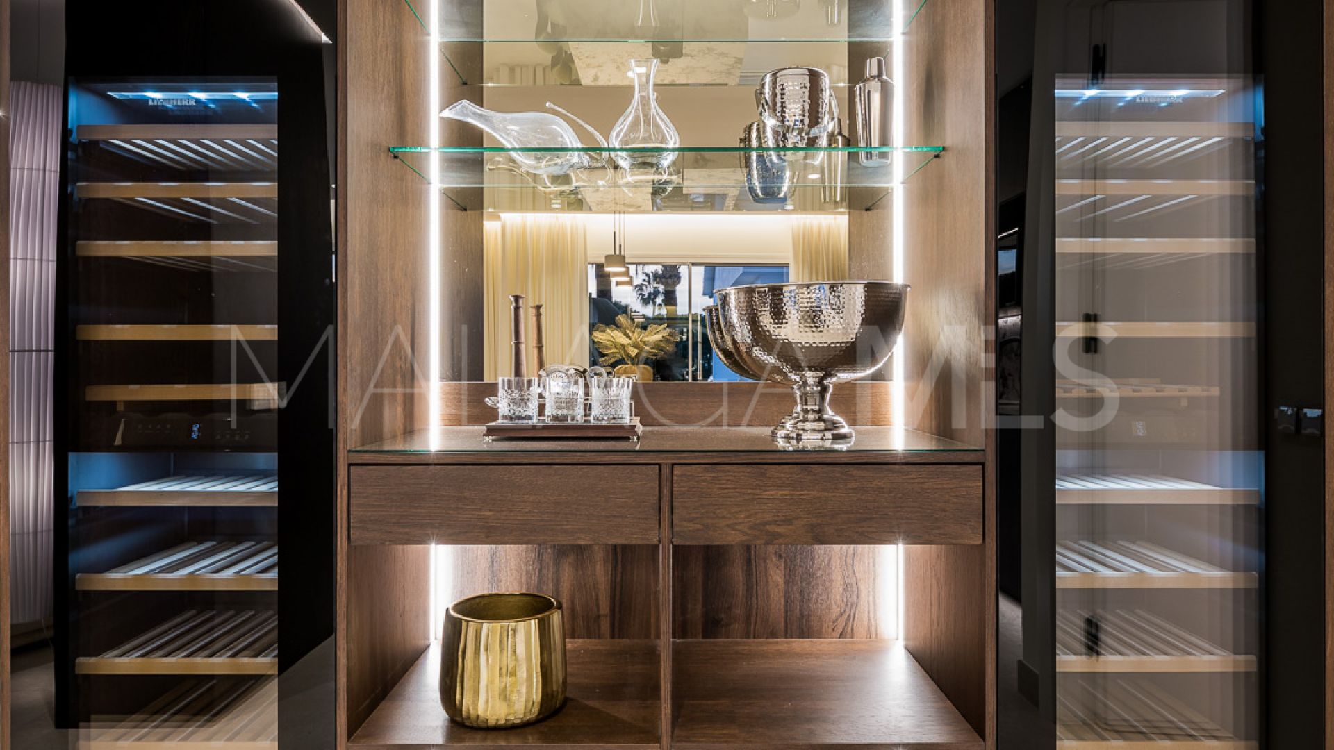 Buy apartamento with 3 bedrooms in Los Monteros Palm Beach