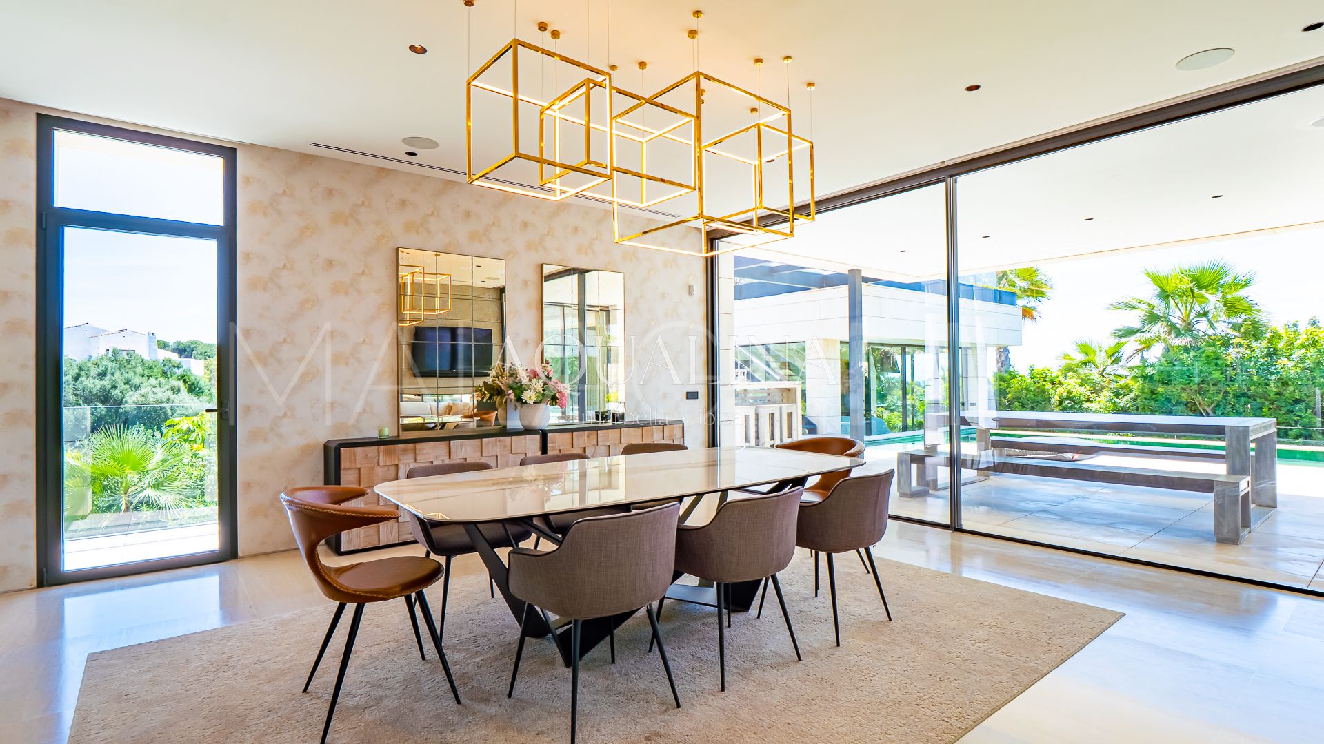 Villa for sale in Las Lomas del Marbella Club