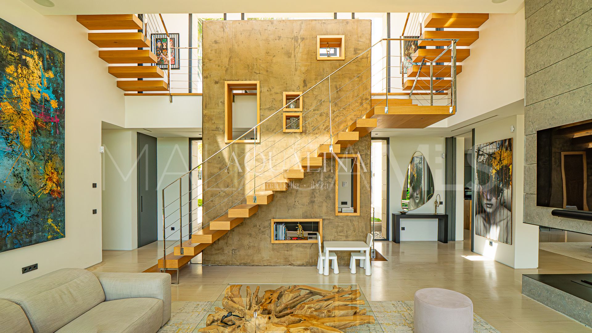 Villa for sale in Las Lomas del Marbella Club