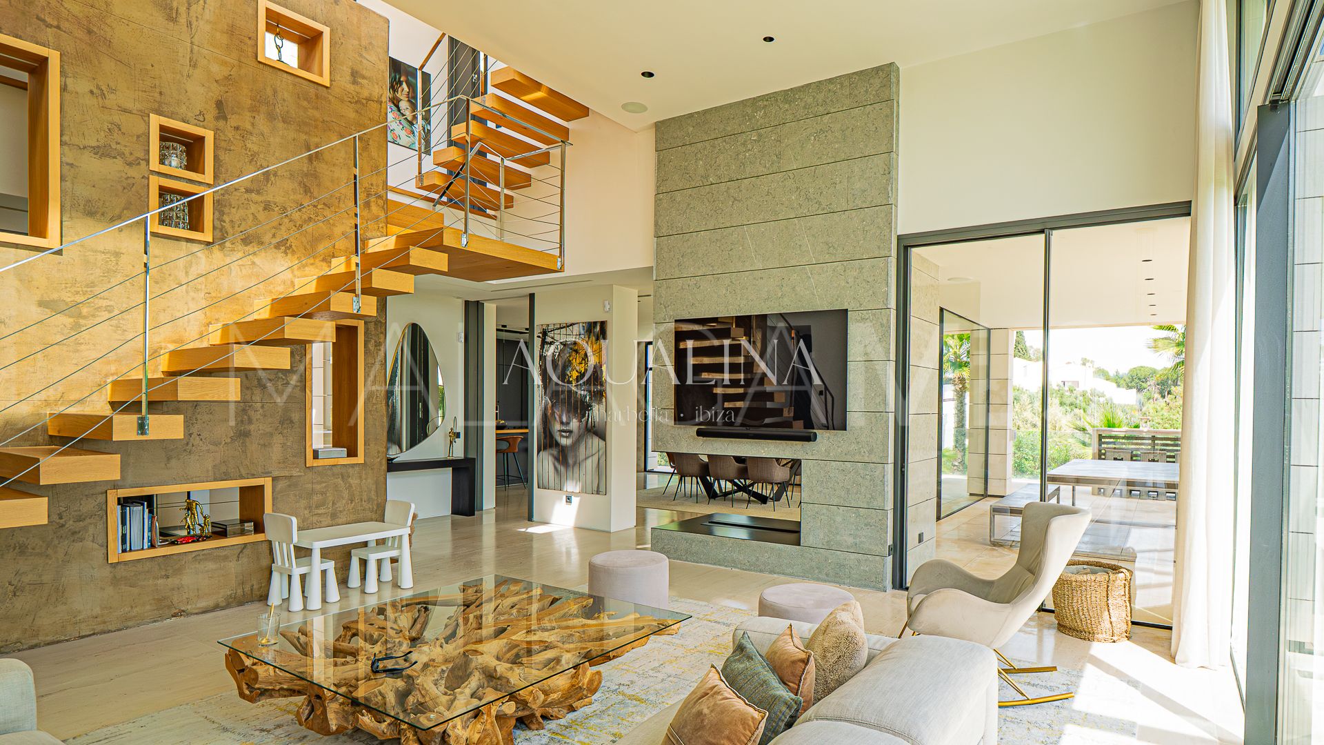 Villa for sale in Las Lomas del Marbella Club