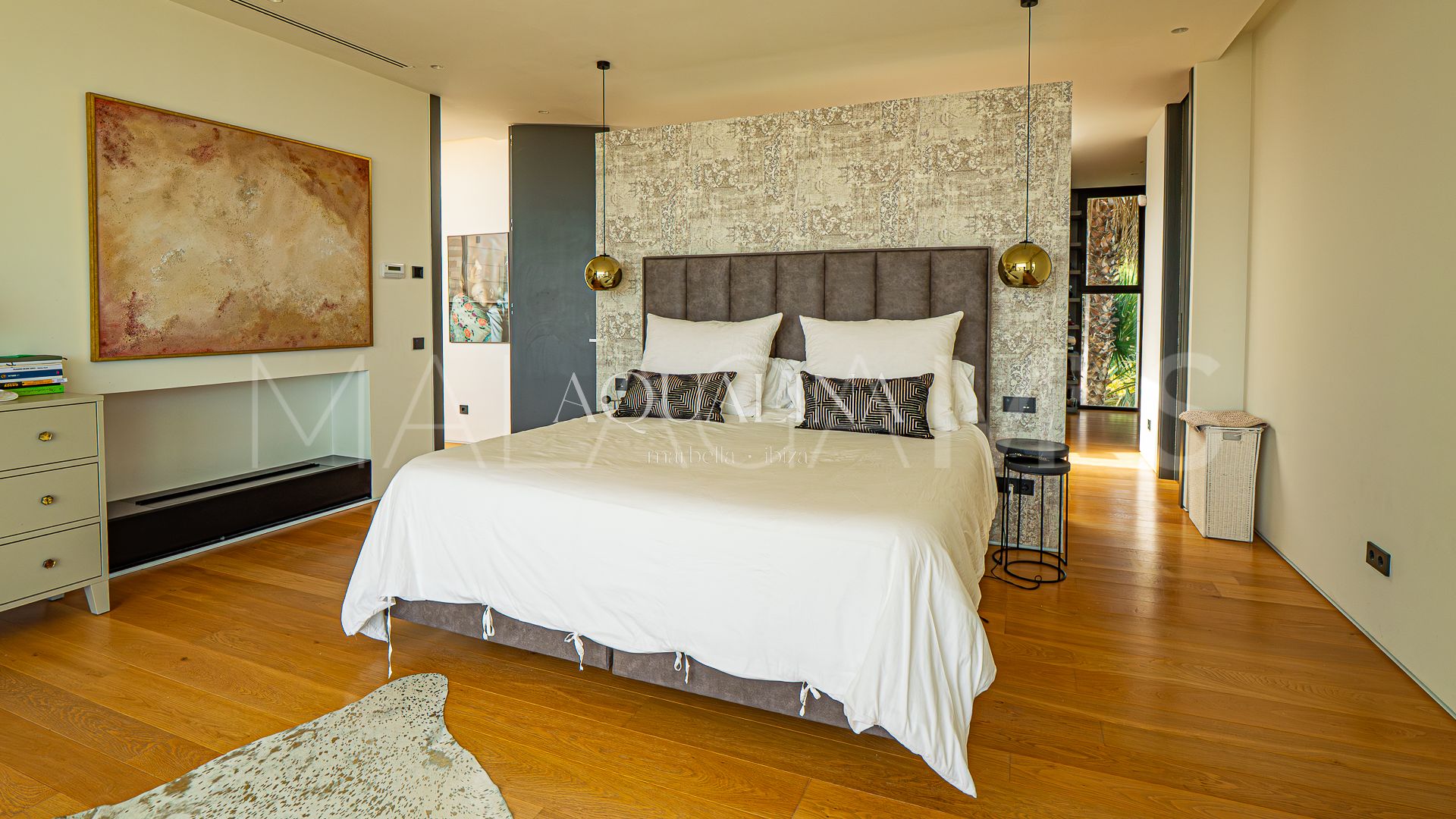Villa for sale in Las Lomas del Marbella Club