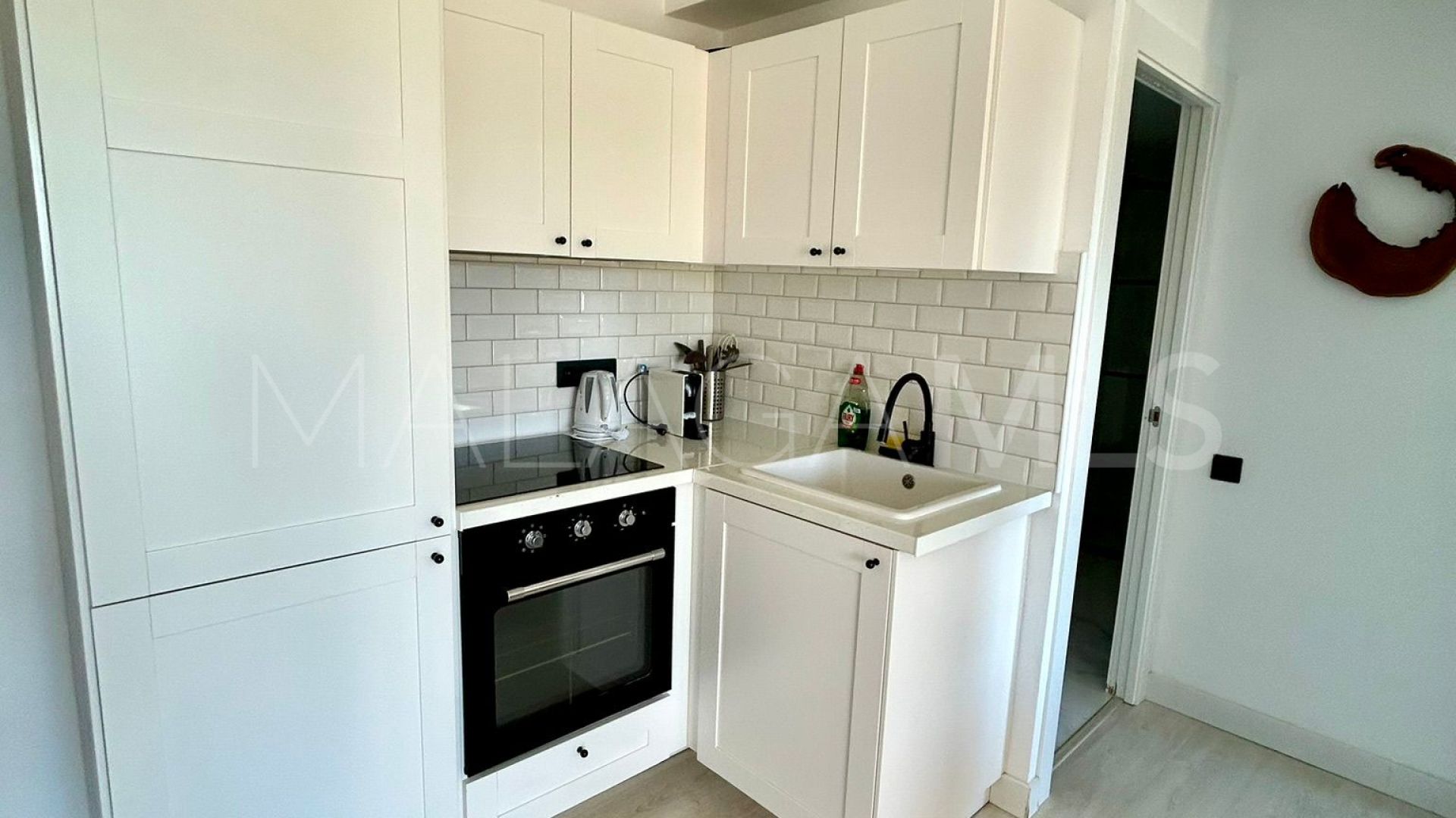 Lägenhet for sale in Torres de Aloha