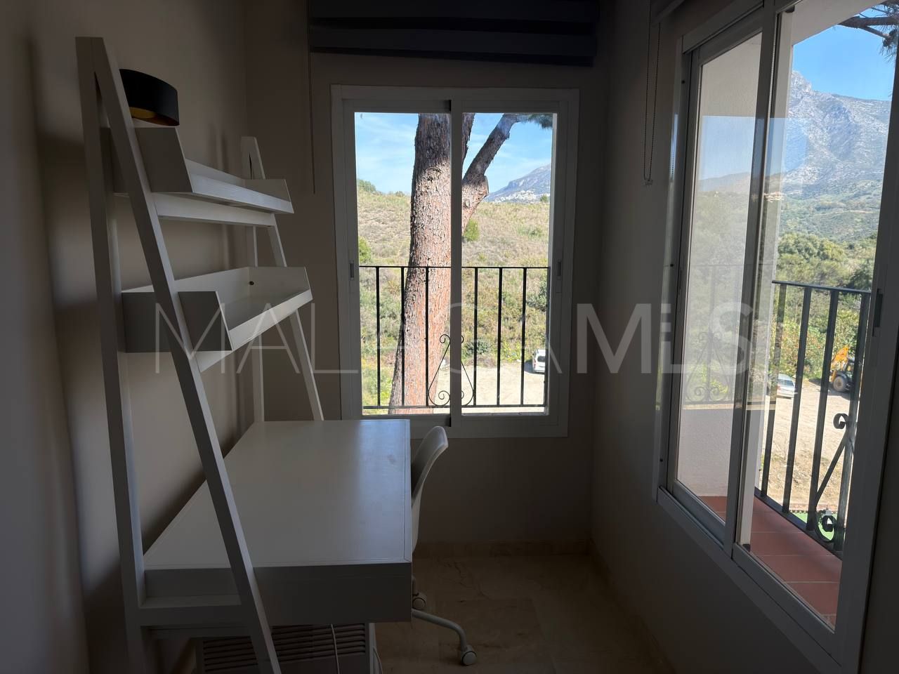 Appartement for sale in Los Pinos de Aloha