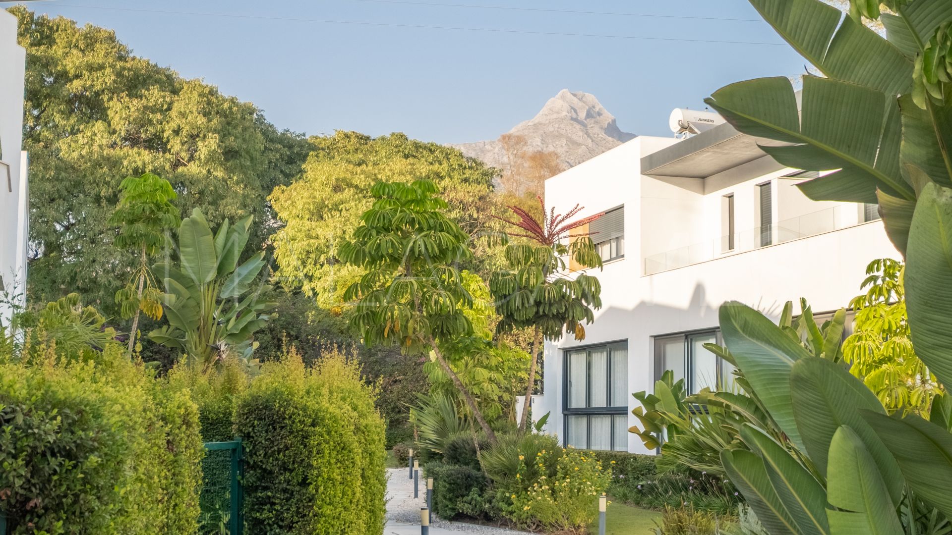 Radhus for sale in Los Naranjos