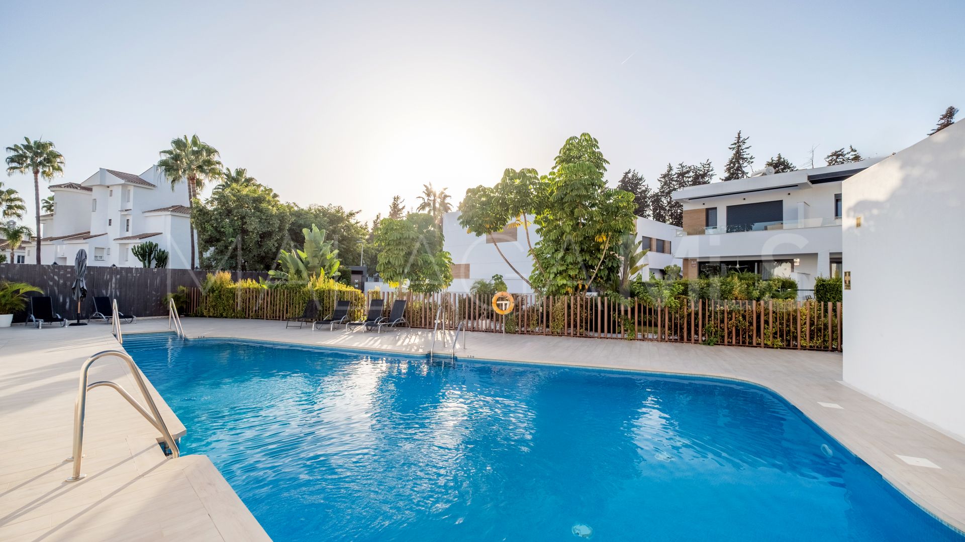 Radhus for sale in Los Naranjos