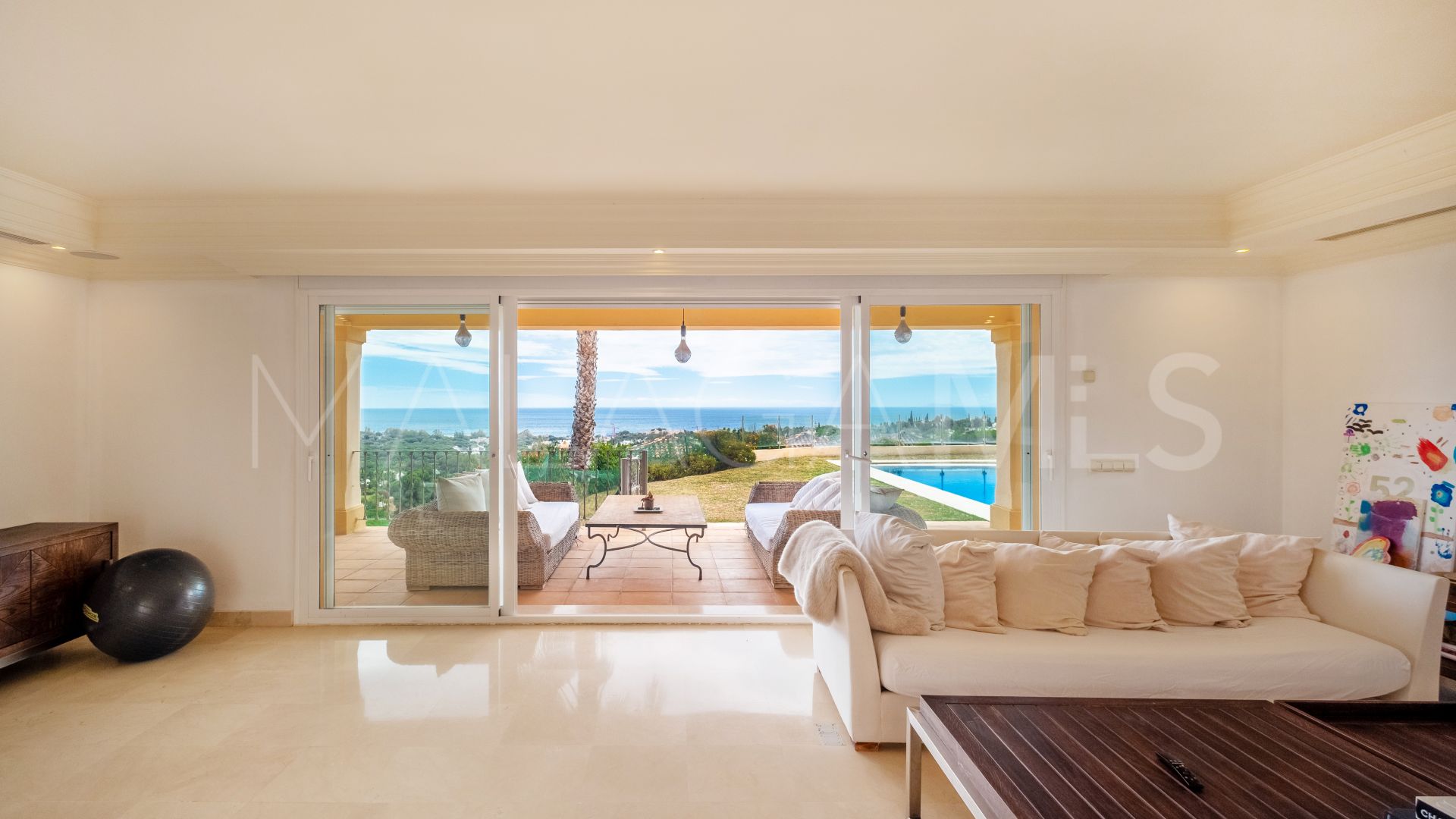 For sale Elviria 7 bedrooms villa