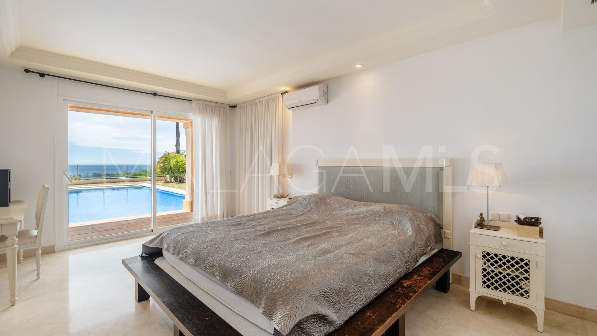 For sale Elviria 7 bedrooms villa