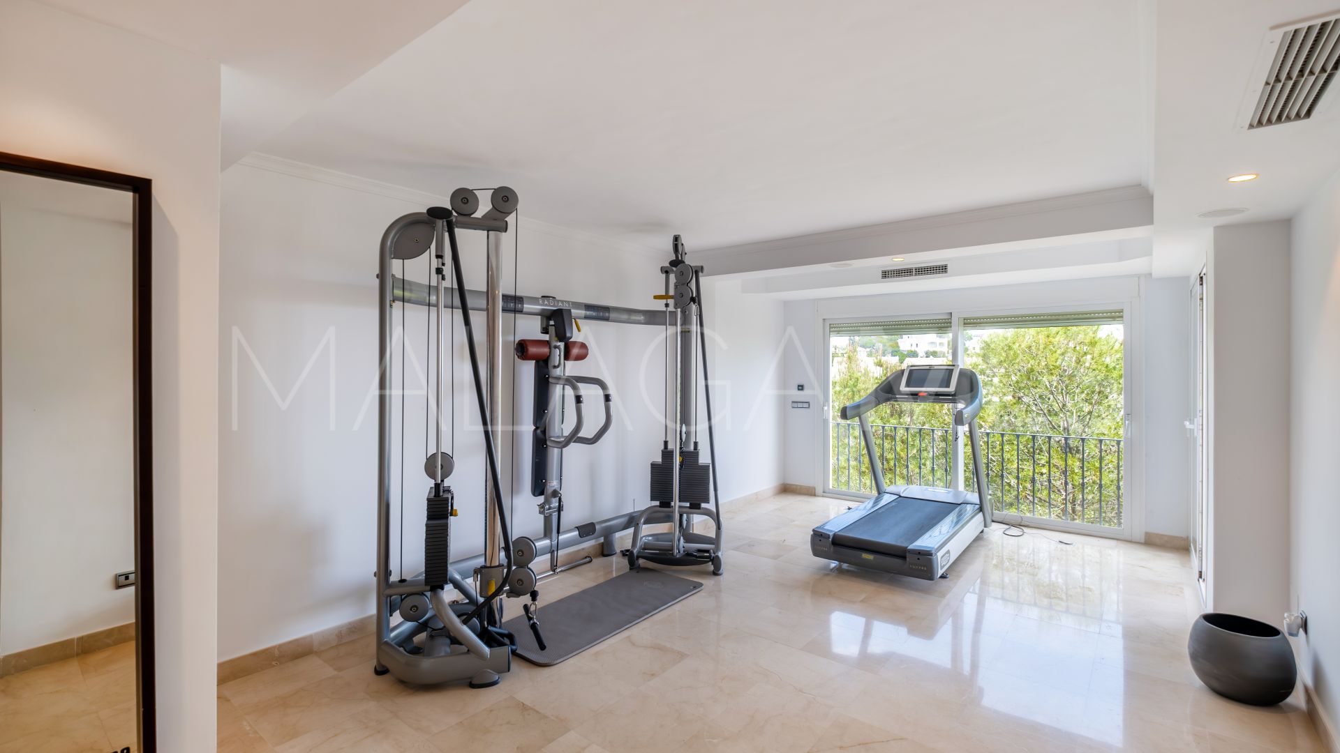 Maison jumelée for sale in Elviria