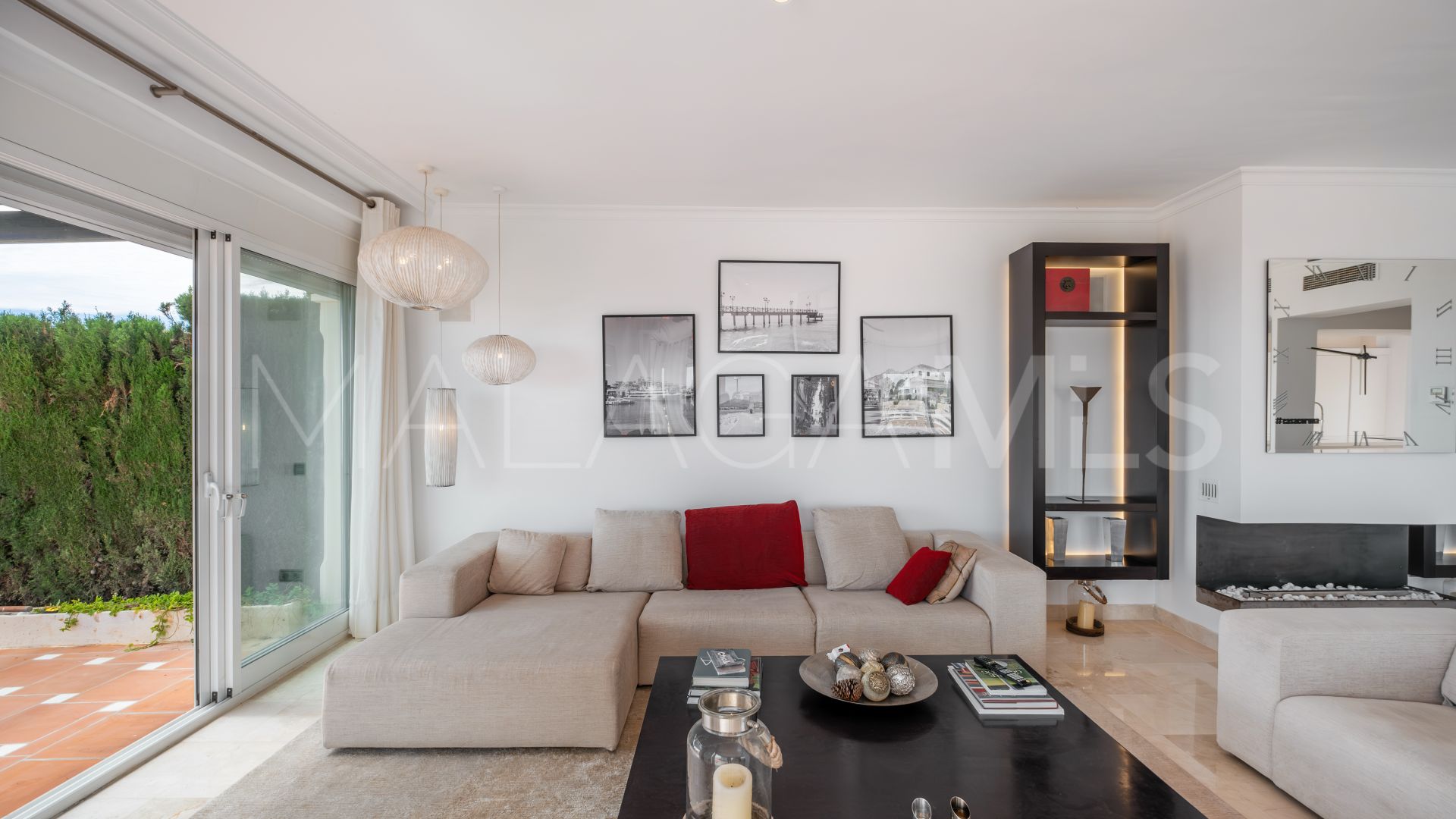 Maison jumelée for sale in Elviria