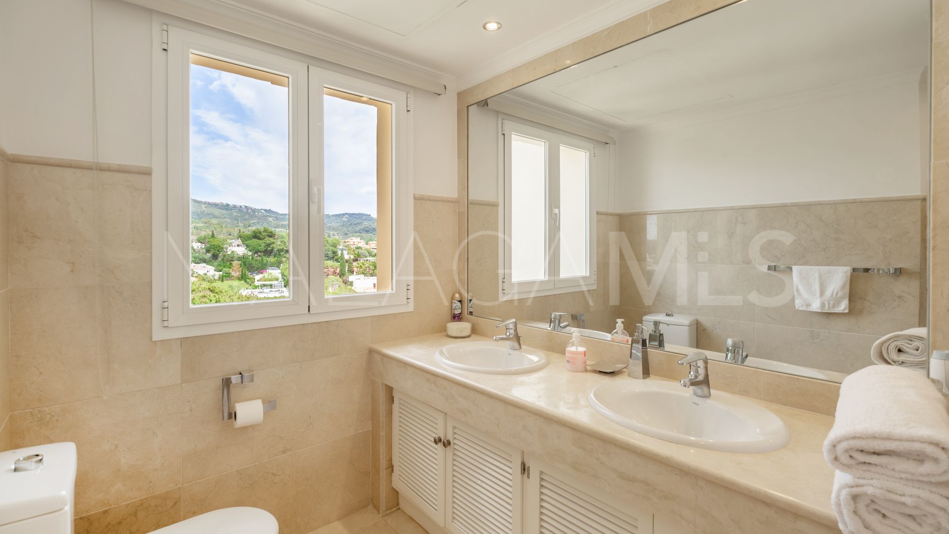 Maison jumelée for sale in Elviria