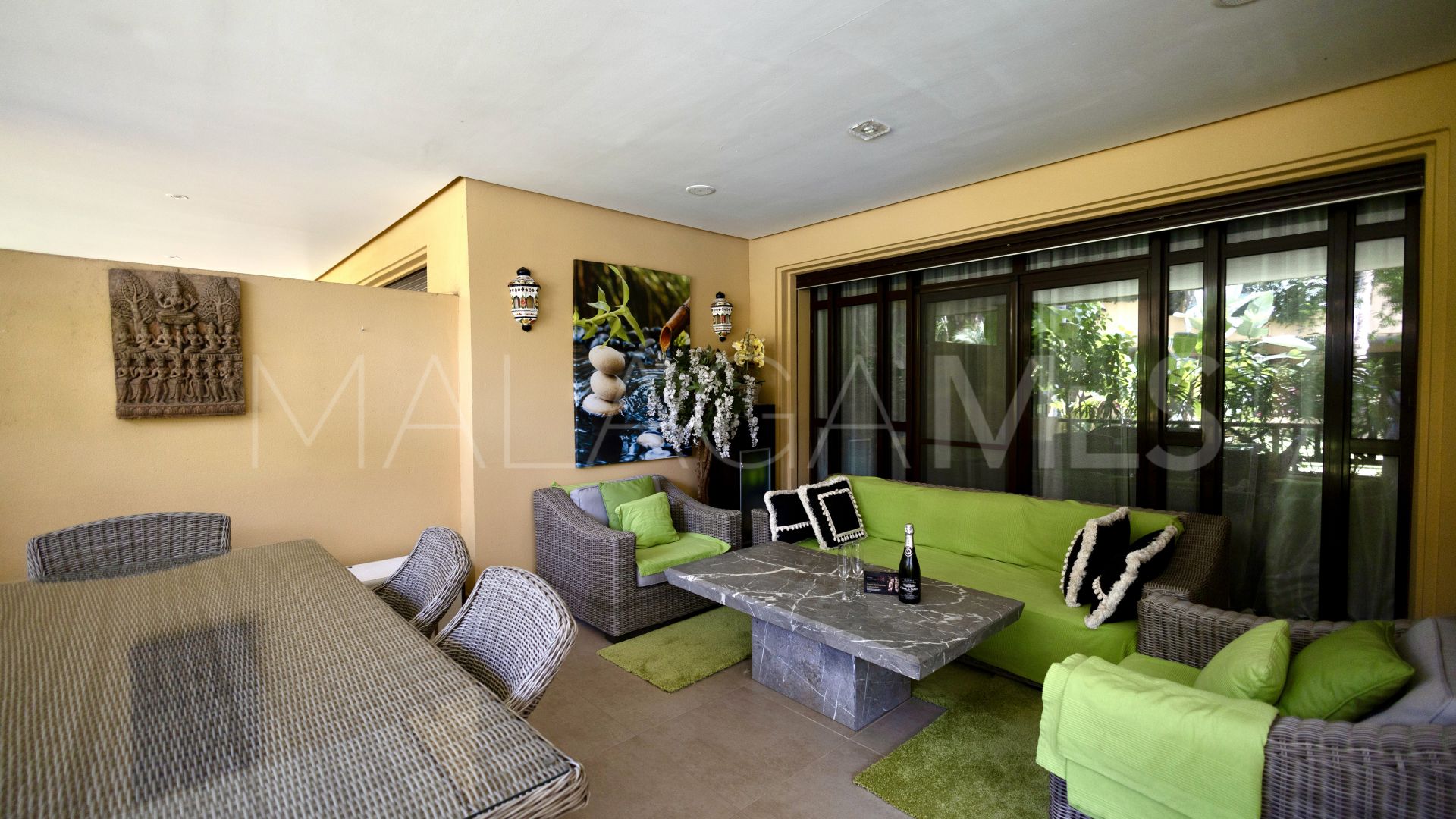 3 bedrooms ground floor apartment in Bahia de Banus for sale