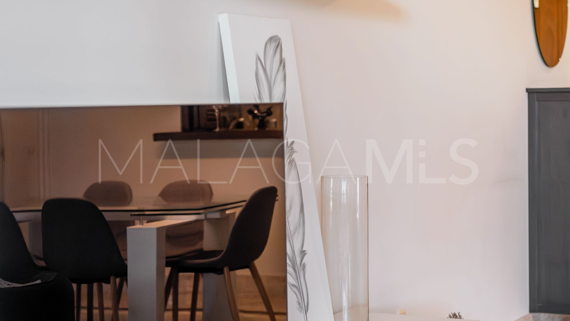 Buy apartment with 3 bedrooms in Alminar de Marbella