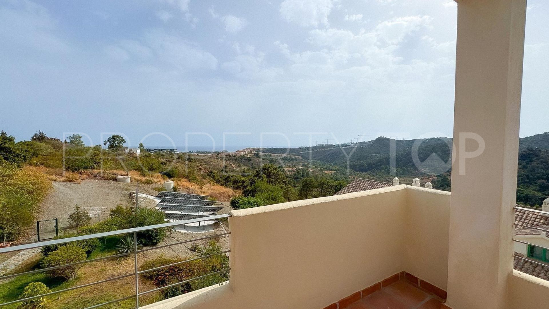 Selwo Hills, atico duplex en venta de 2 dormitorios