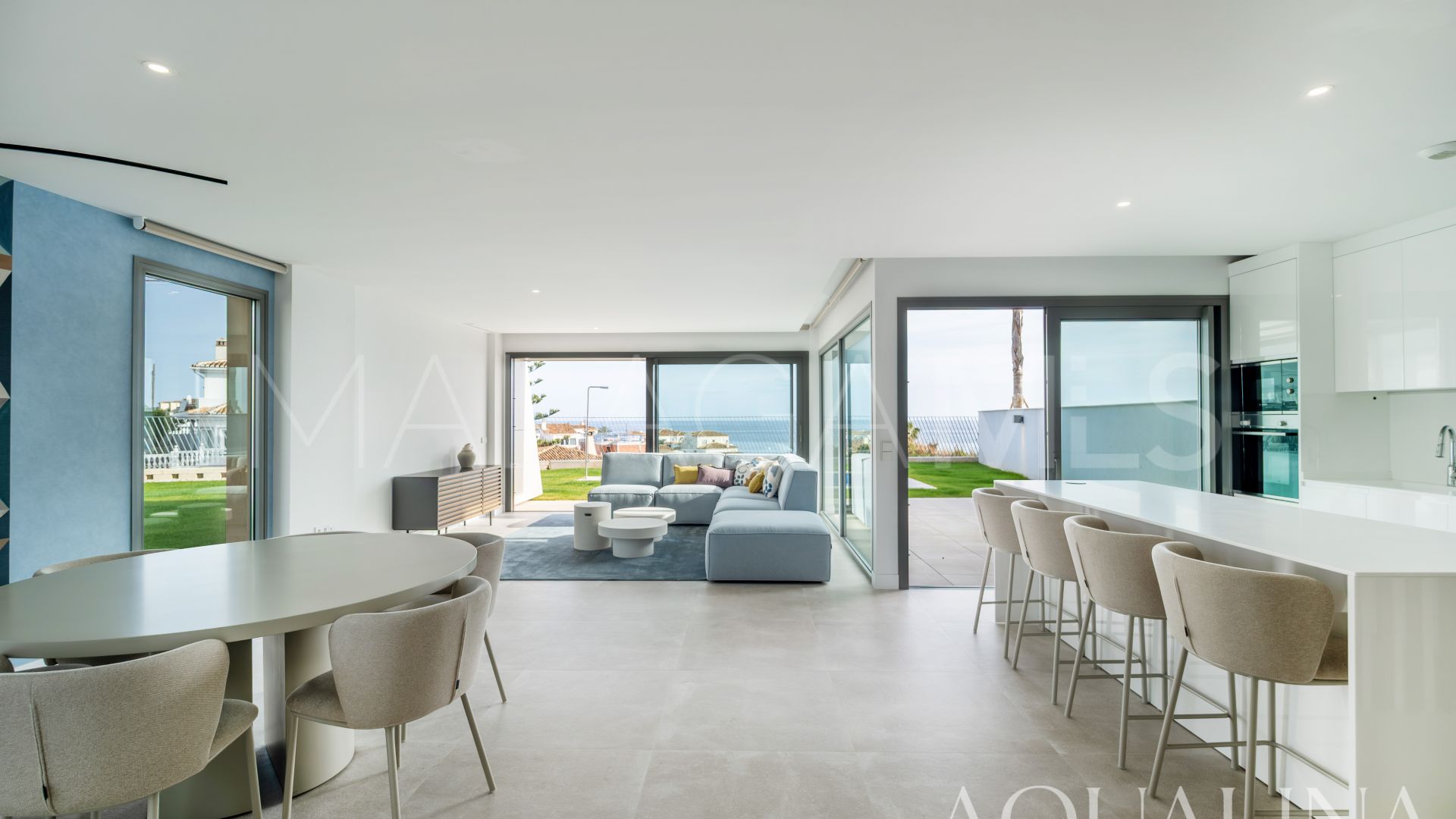 Buy adosado de 4 bedrooms in El Chaparral
