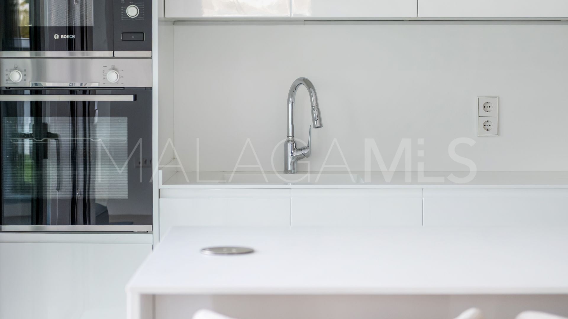 Buy adosado de 4 bedrooms in El Chaparral