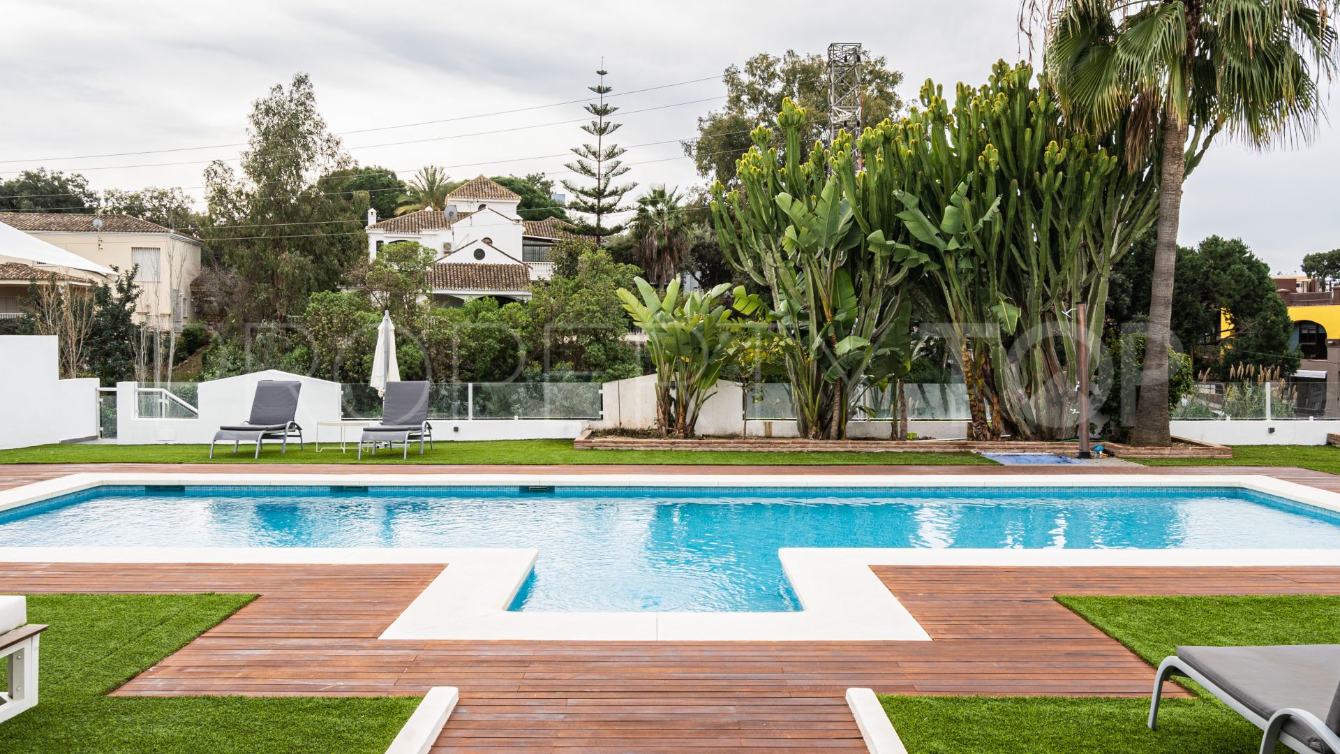 El Rosario, casa en venta con 4 dormitorios