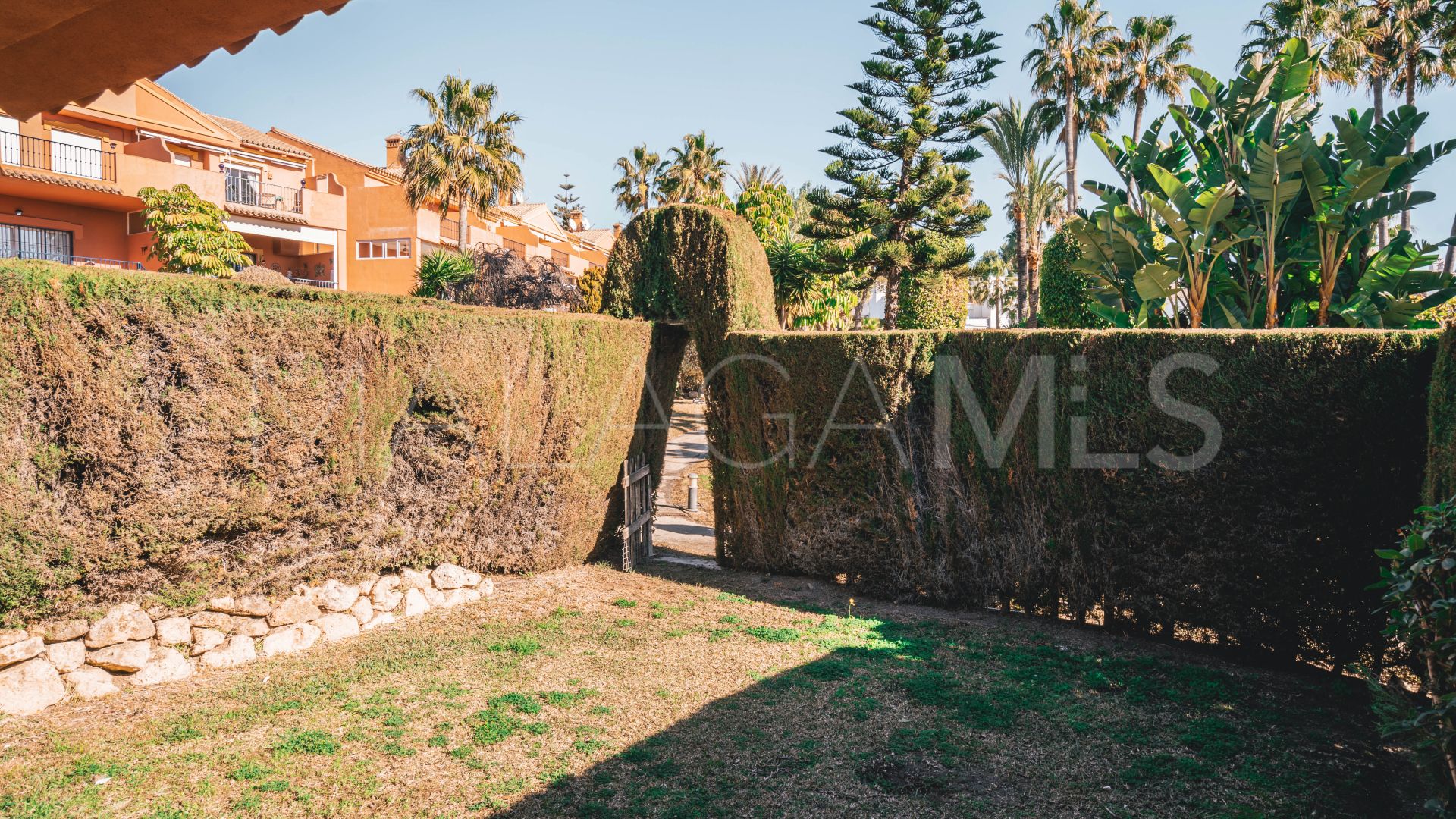 Monte Biarritz town house for sale