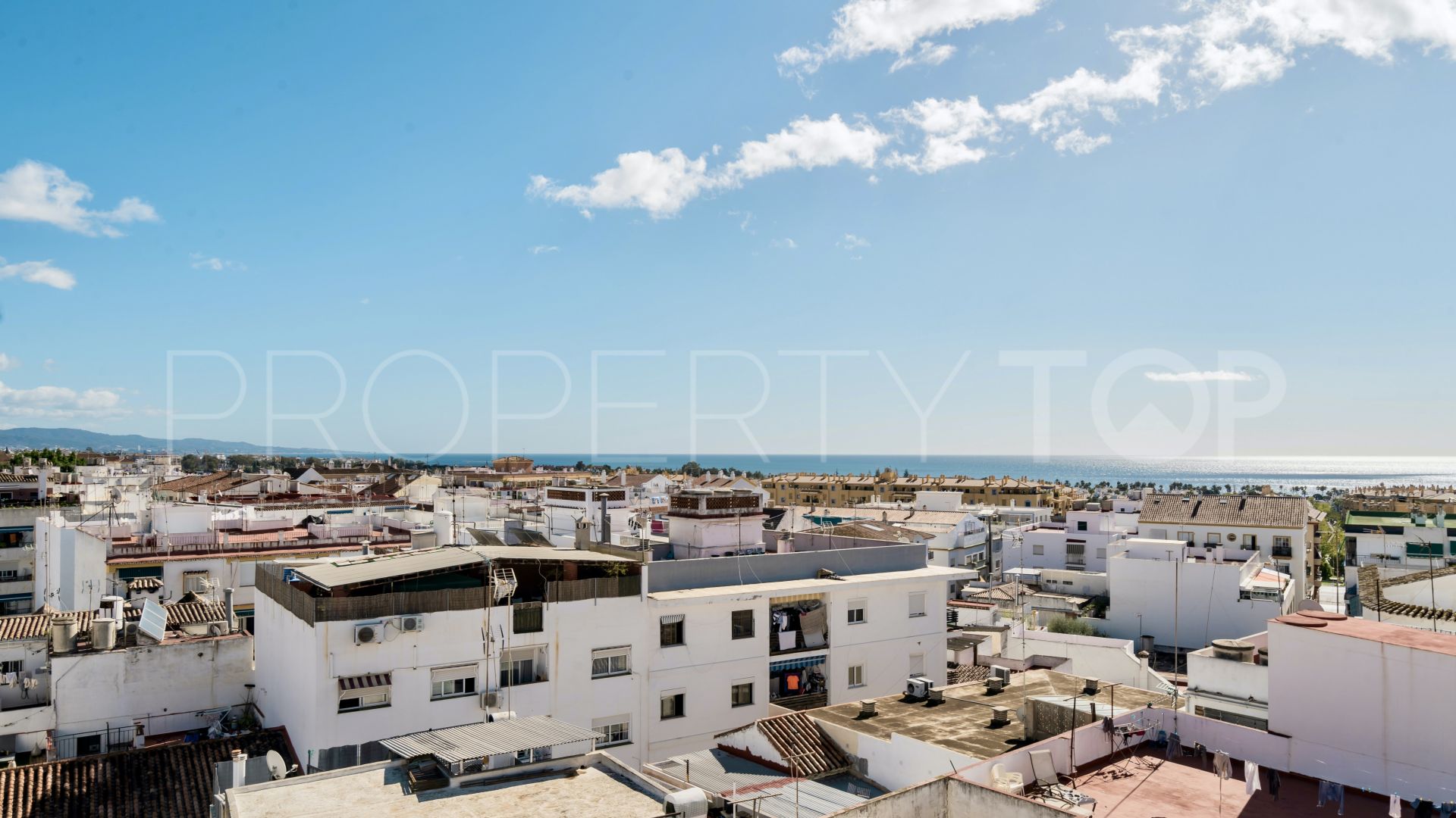 Buy duplex penthouse in San Pedro de Alcantara with 3 bedrooms