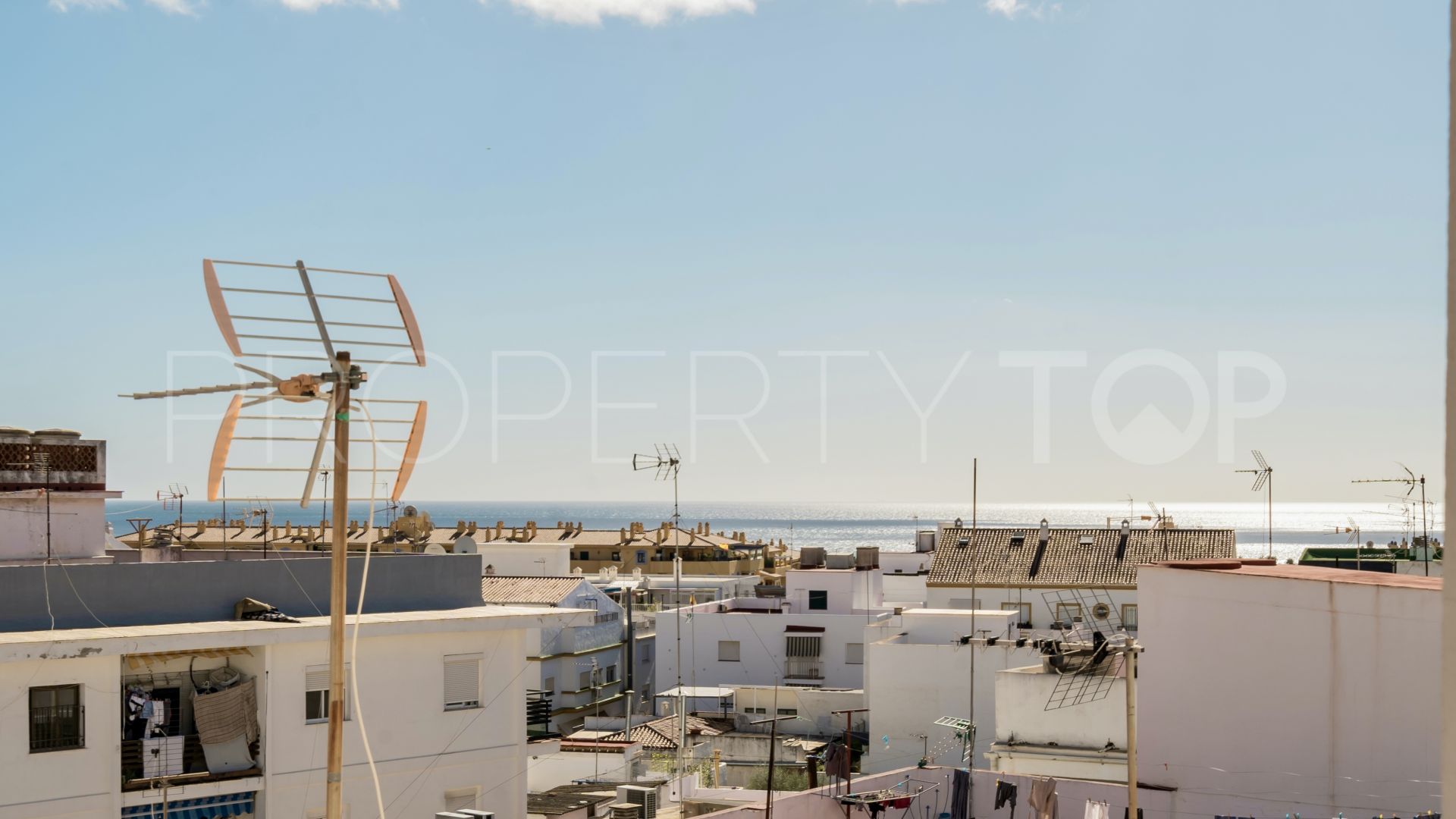 Buy duplex penthouse in San Pedro de Alcantara with 3 bedrooms