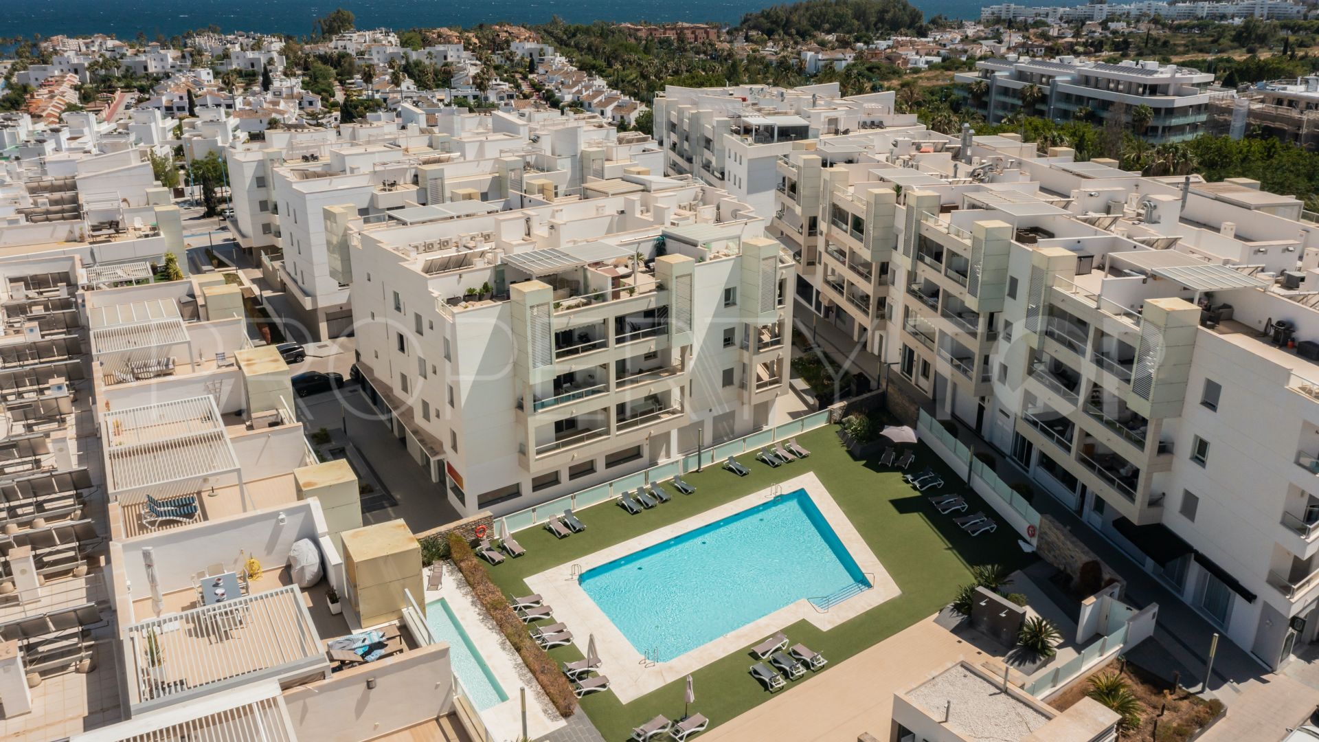 Los Arqueros Beach, atico duplex de 3 dormitorios en venta