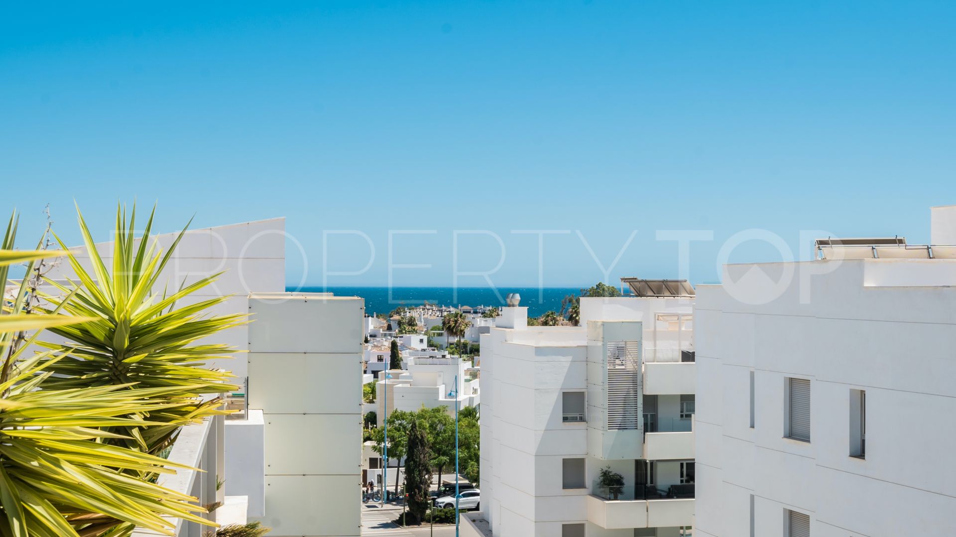 Los Arqueros Beach, atico duplex de 3 dormitorios en venta