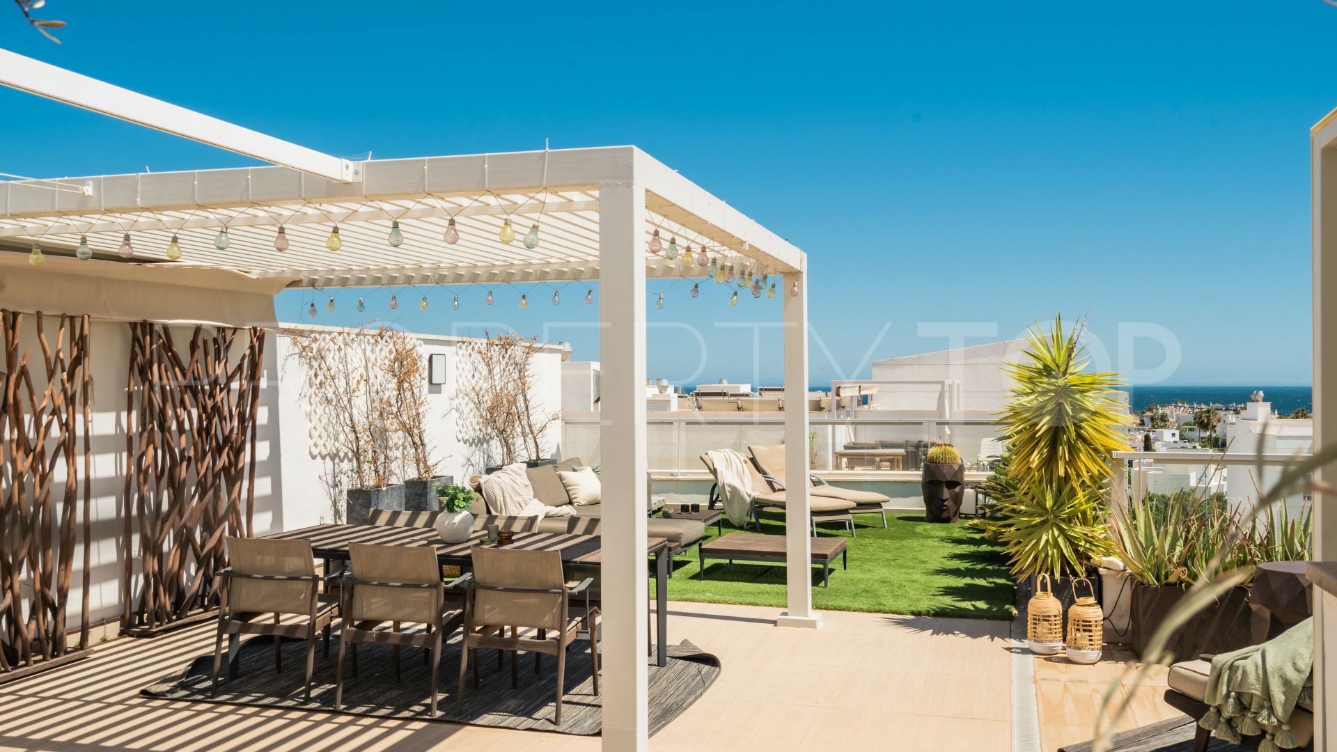 3 bedrooms duplex penthouse for sale in Los Arqueros Beach