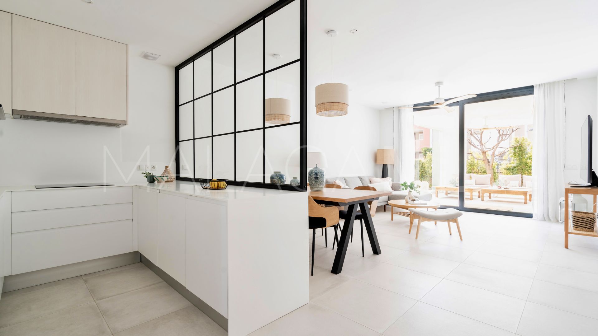 Ground floor apartment for sale in El Paraiso