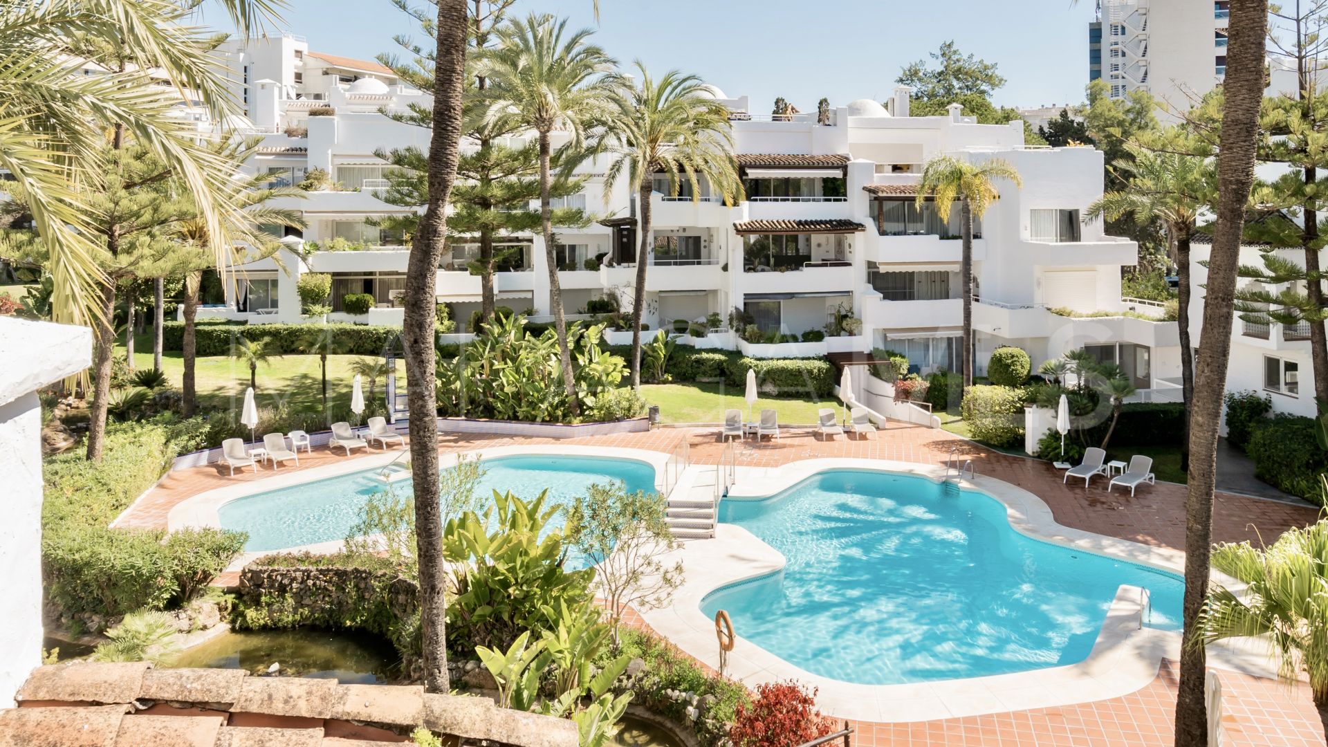 Marbella Golden Mile, atico duplex for sale de 3 bedrooms