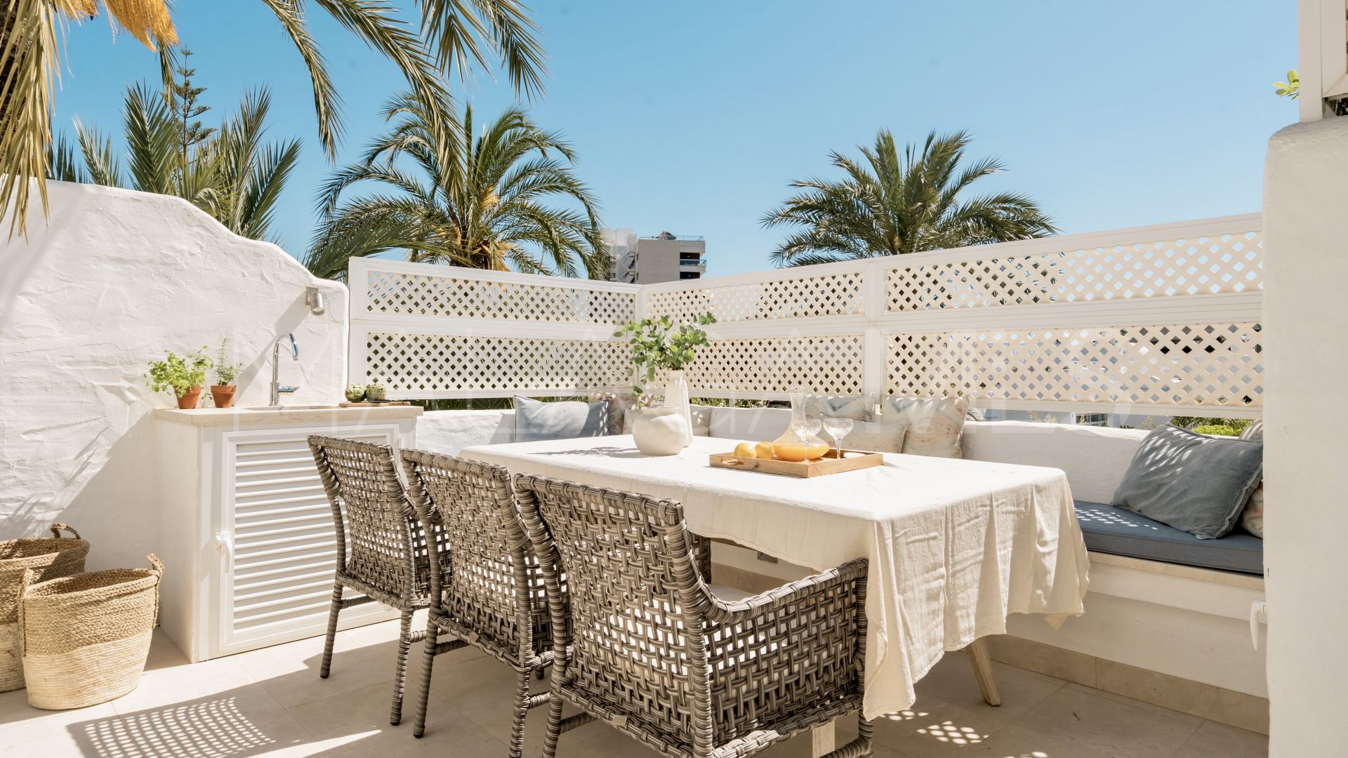 Marbella Golden Mile, atico duplex for sale de 3 bedrooms