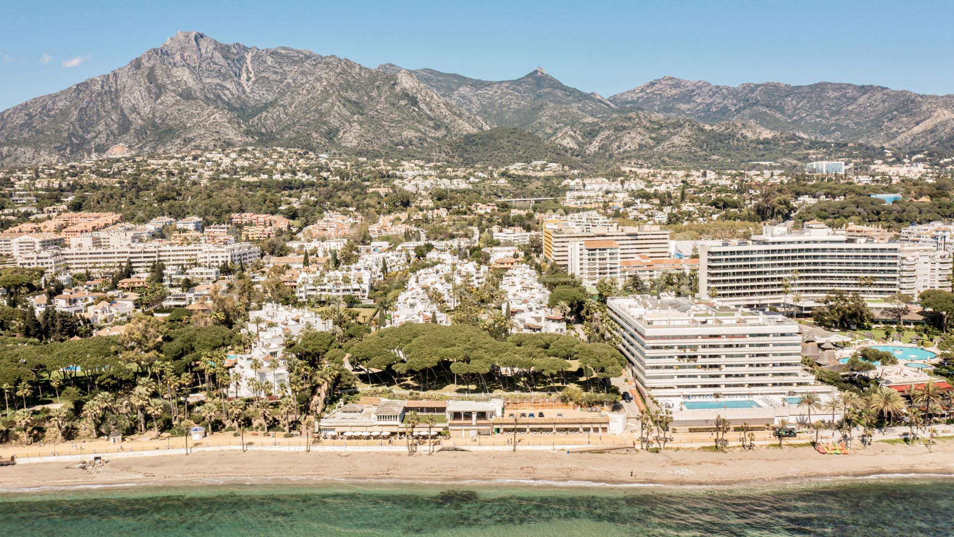 Marbella Golden Mile, atico duplex for sale de 3 bedrooms