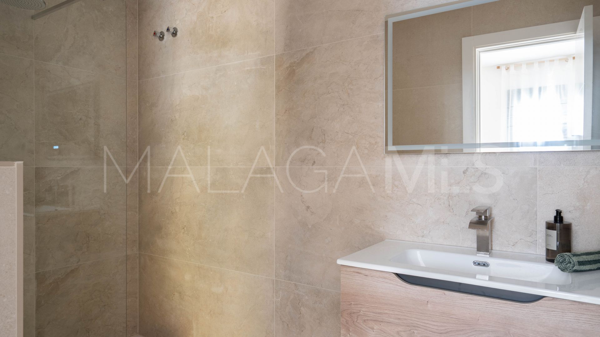 Apartamento a la venta in San Pedro de Alcantara