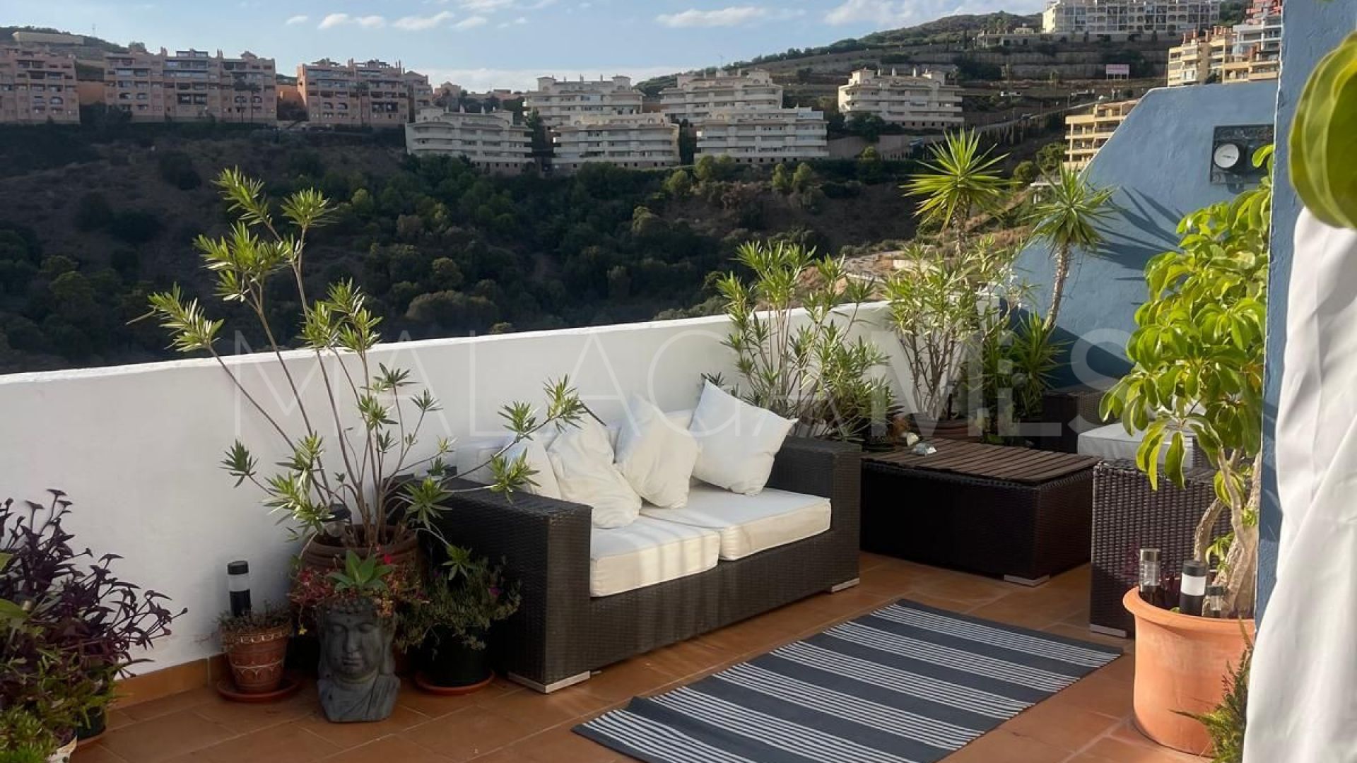 Buy Ático in Calahonda with 1 bedroom