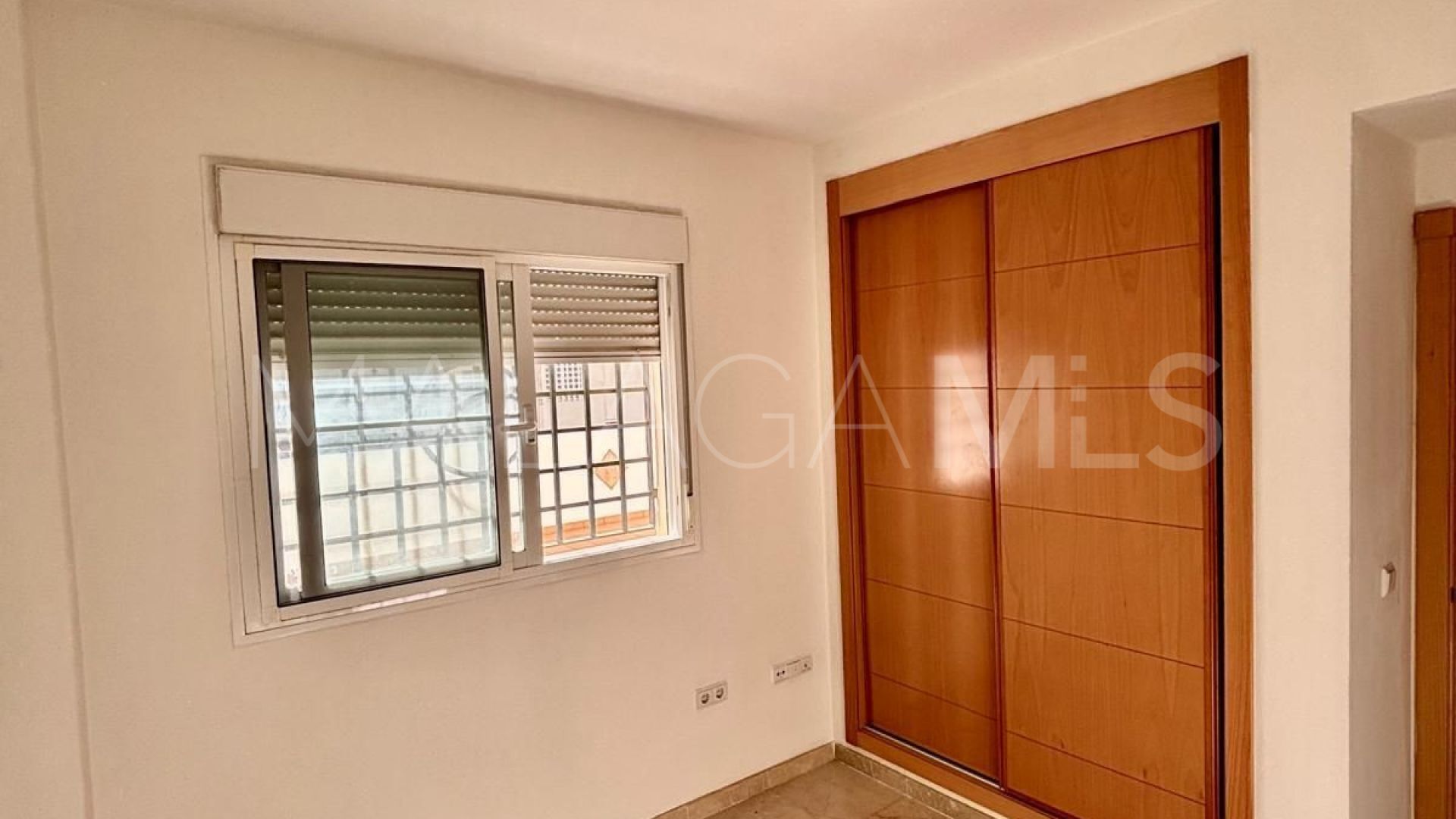 Buy apartamento planta baja in Benalmadena