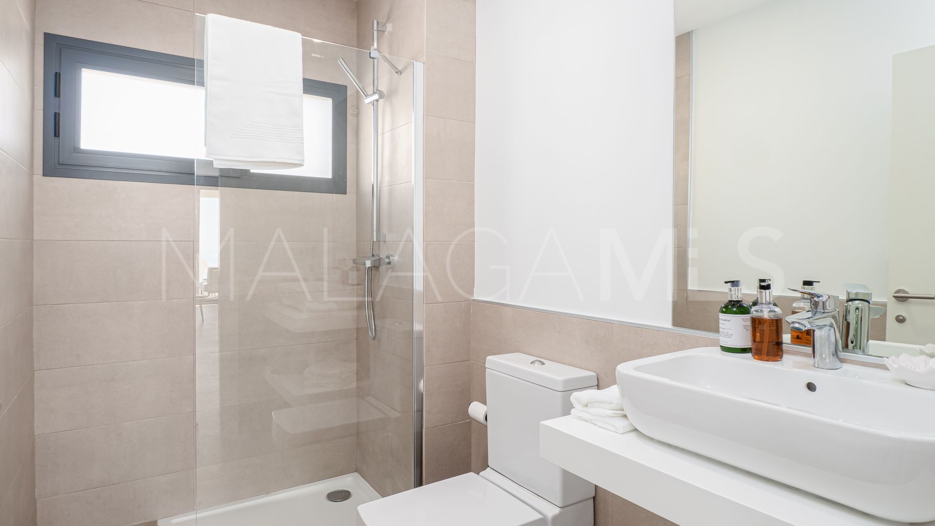 Villa with 4 bedrooms for sale in Manilva